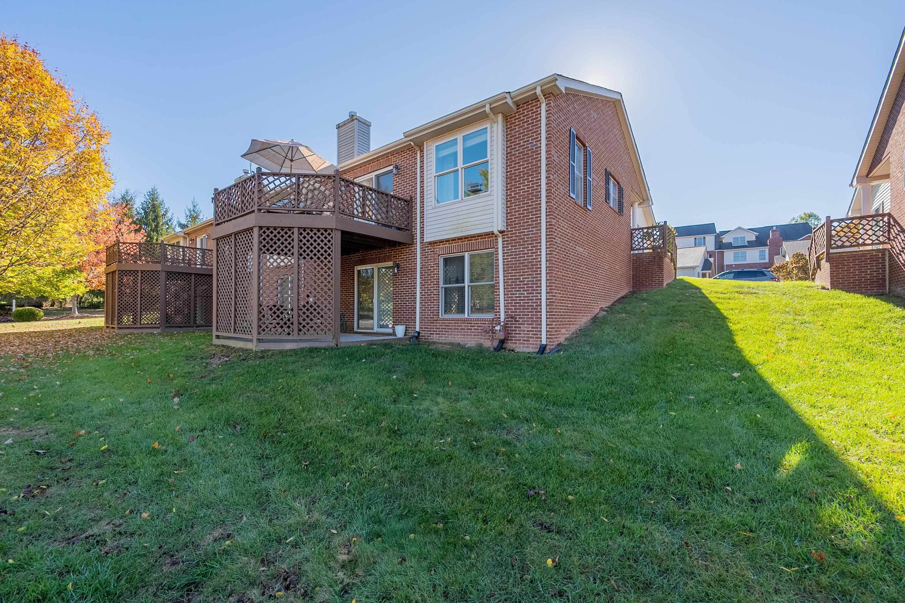 1005 Edwards Lane