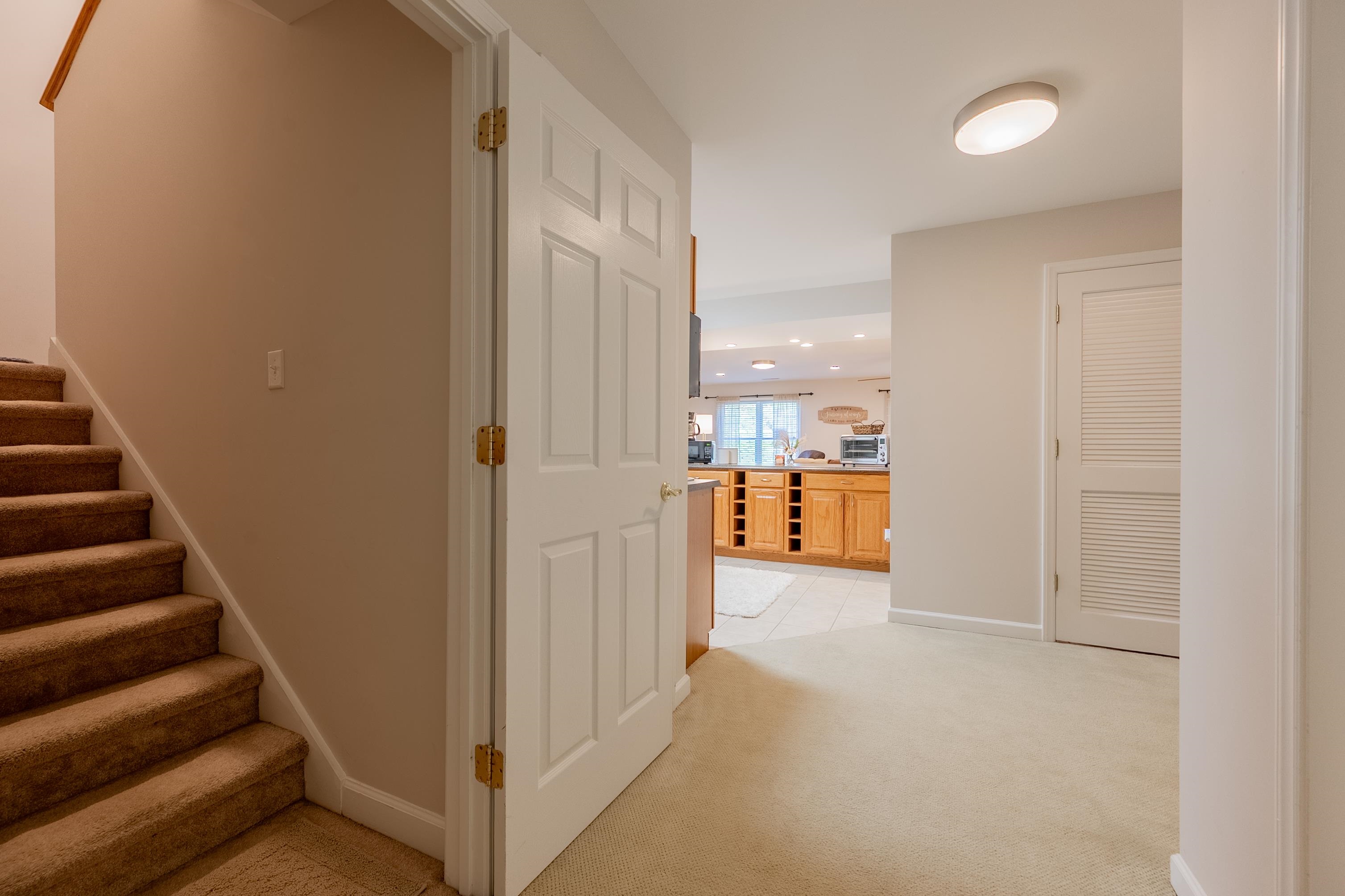 1005 Edwards Lane