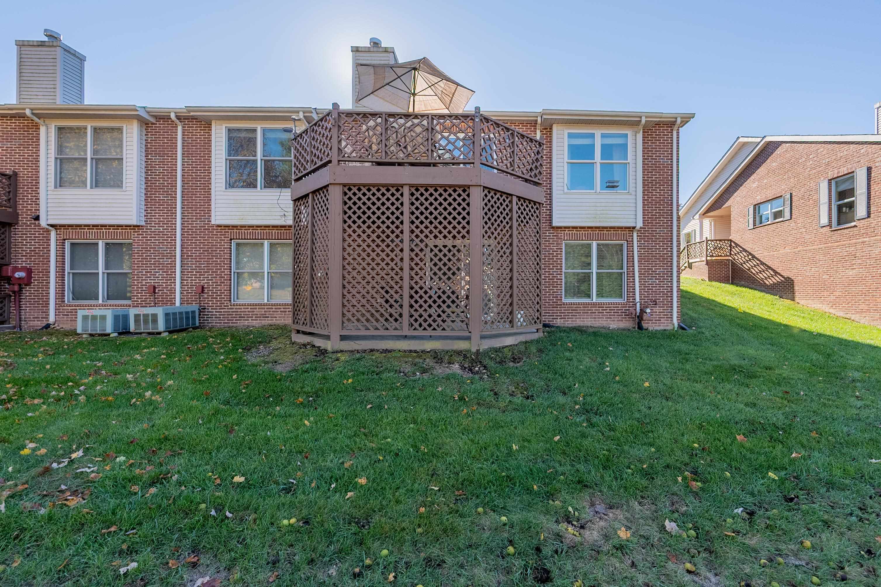 1005 Edwards Lane