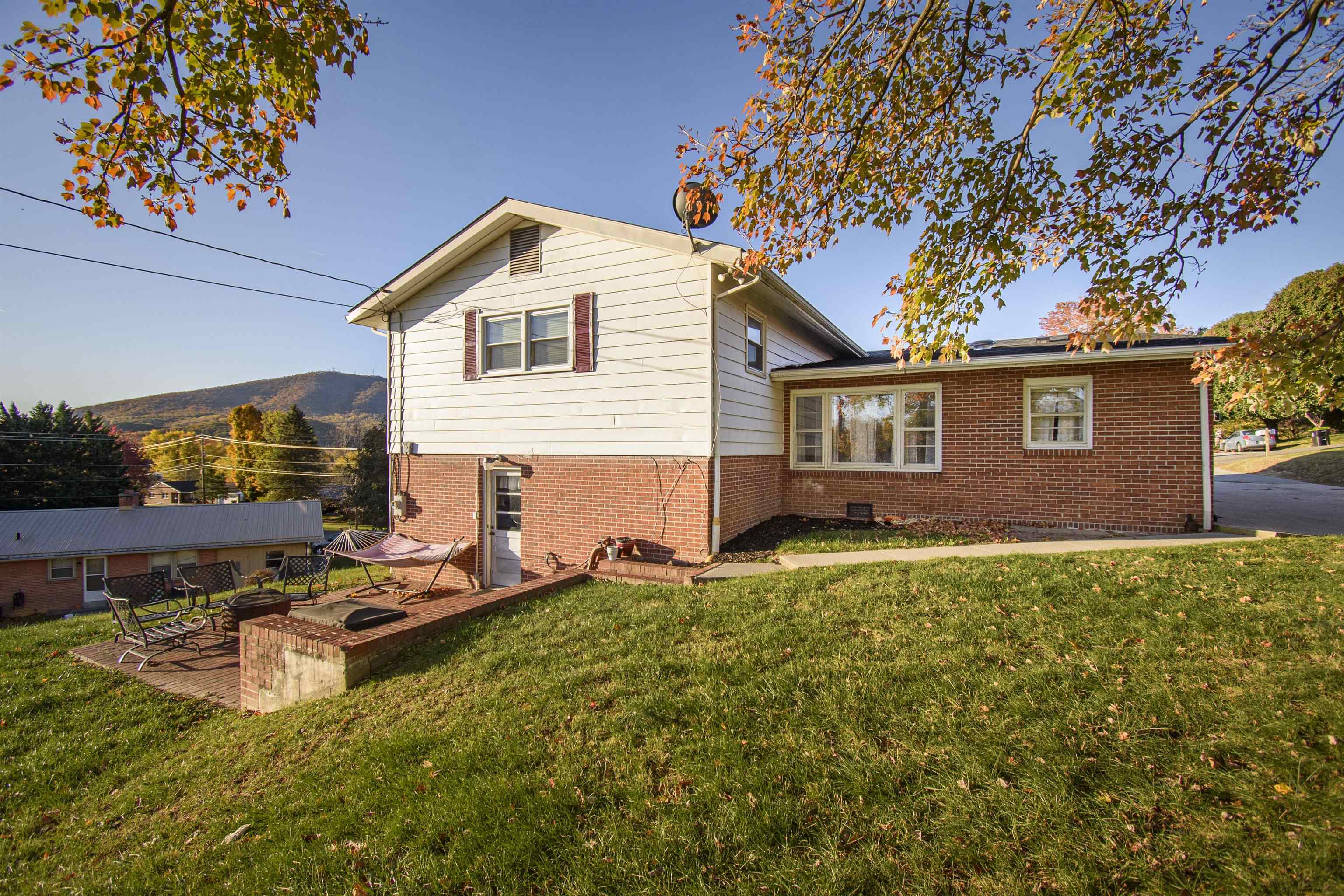 1713 Monte Vista Drive