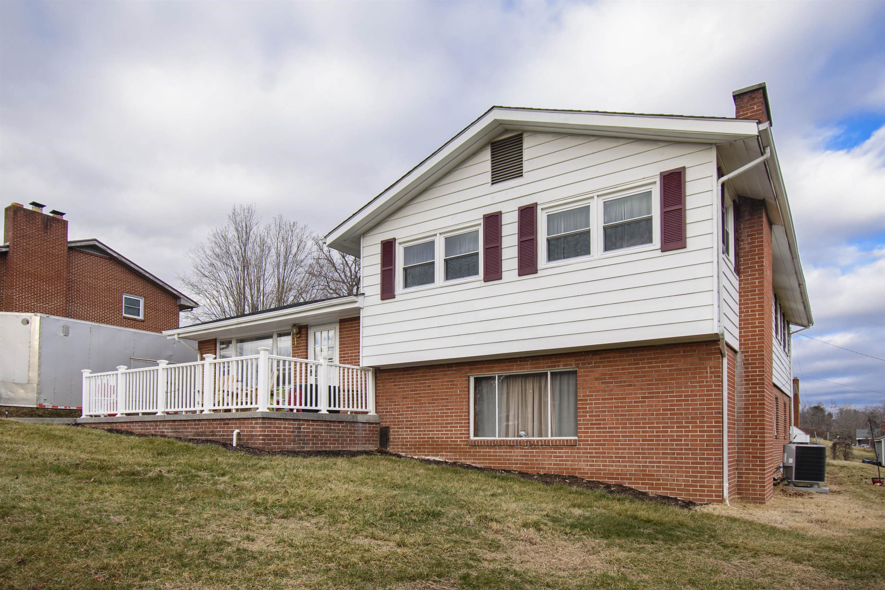 1713 Monte Vista Drive