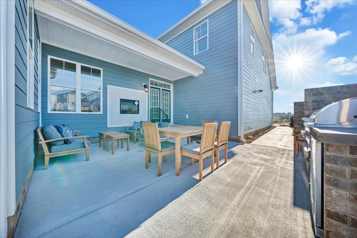 1126 Round Meadow Drive