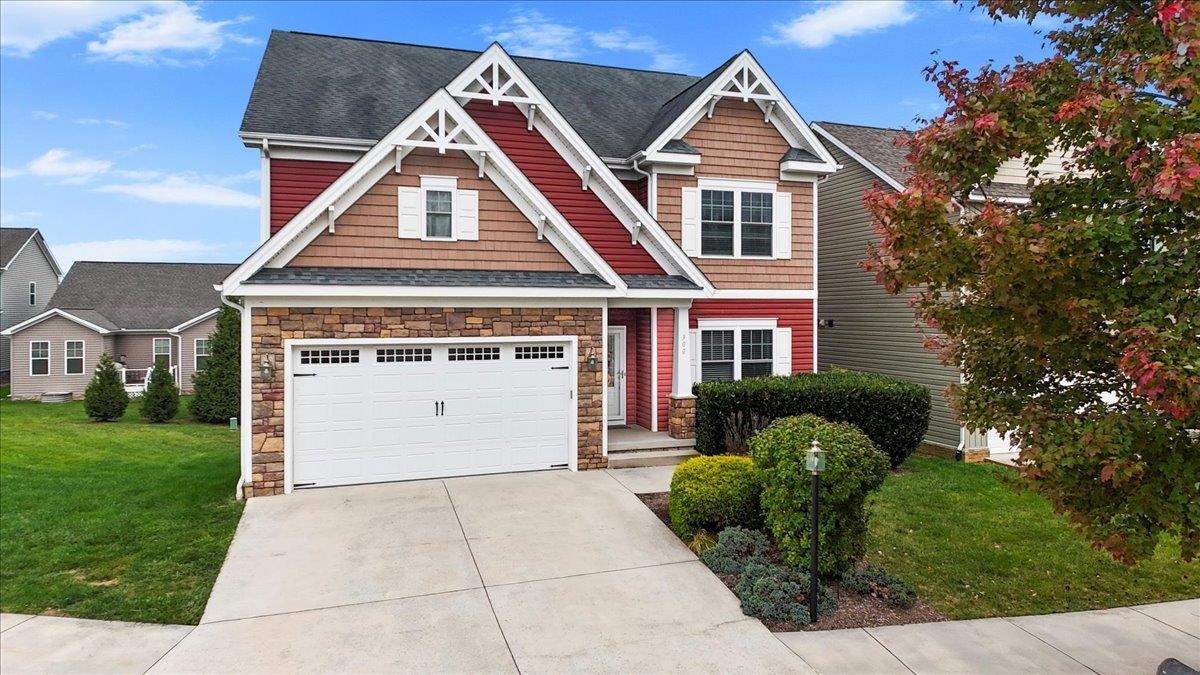 300 ROUDABUSH Drive NW