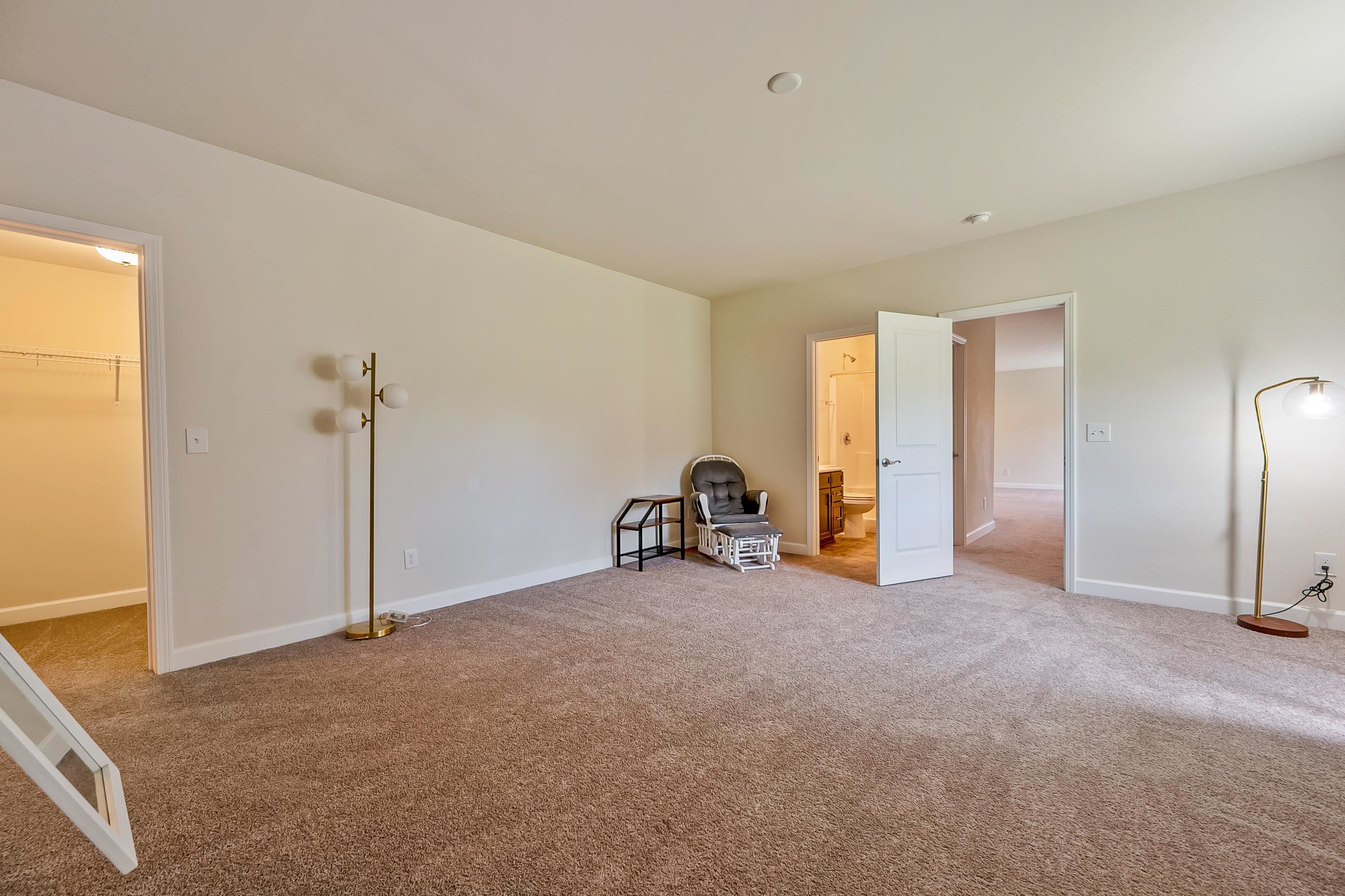 740 JEFFERSON Circle