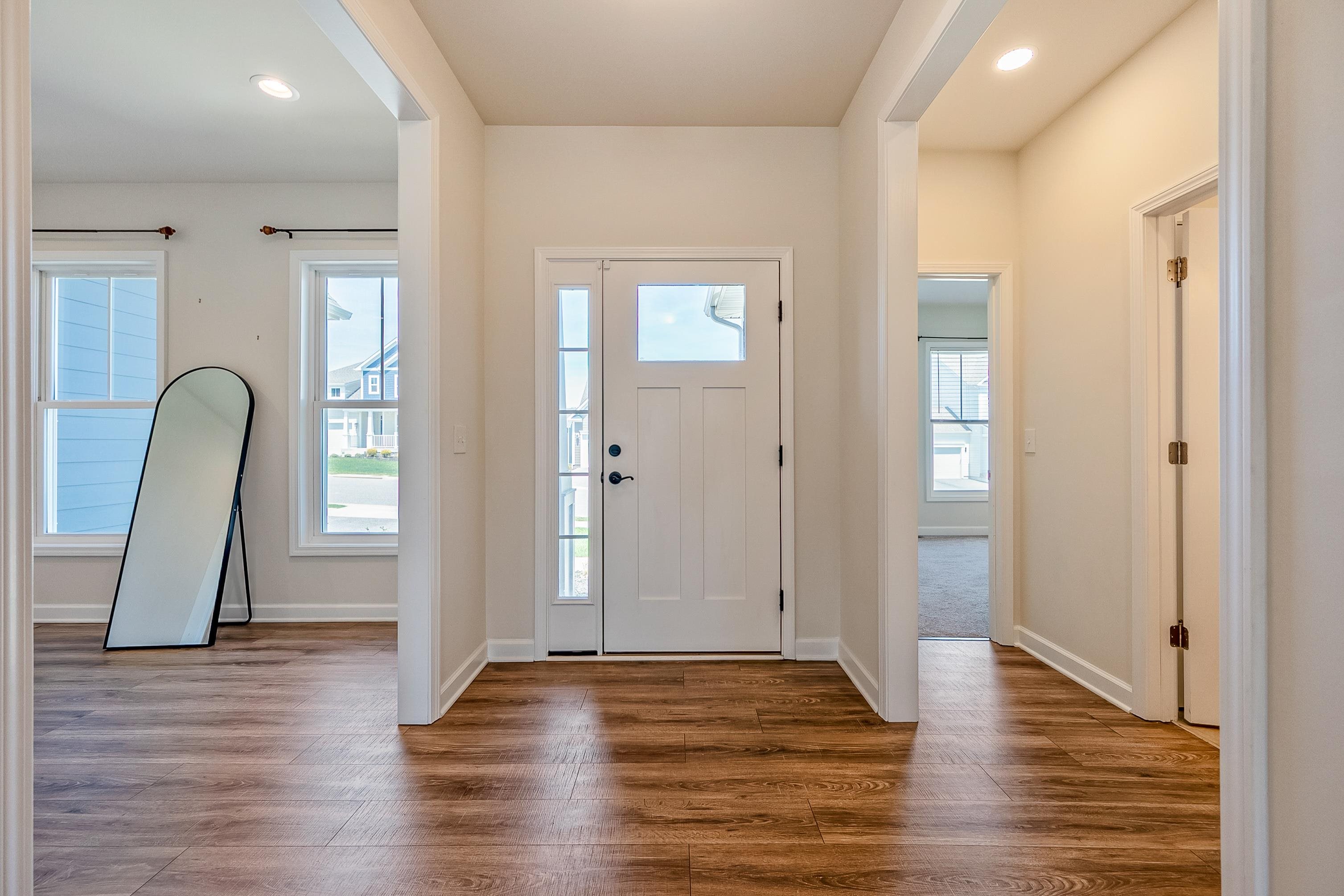 740 JEFFERSON Circle