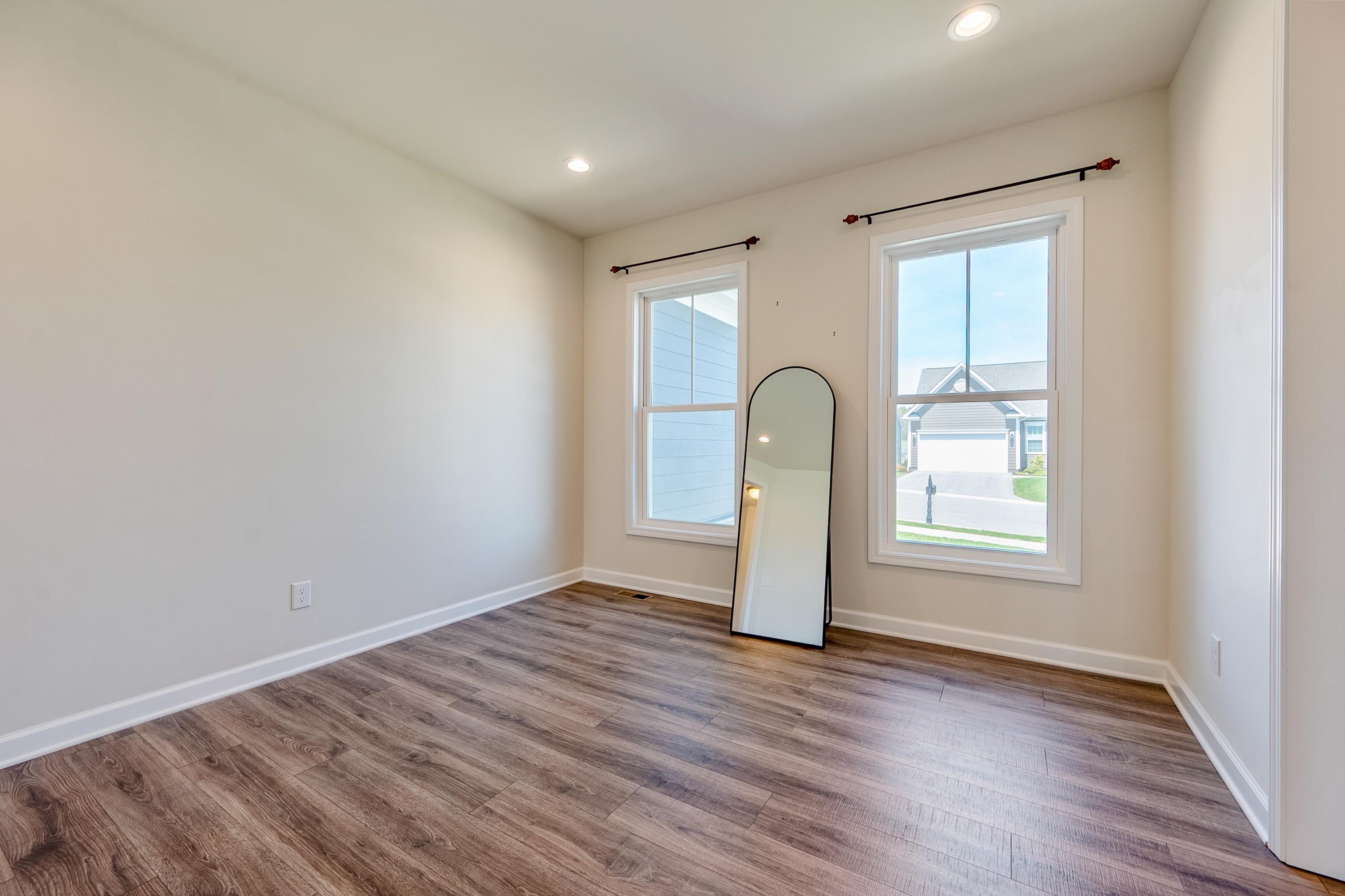 740 JEFFERSON Circle