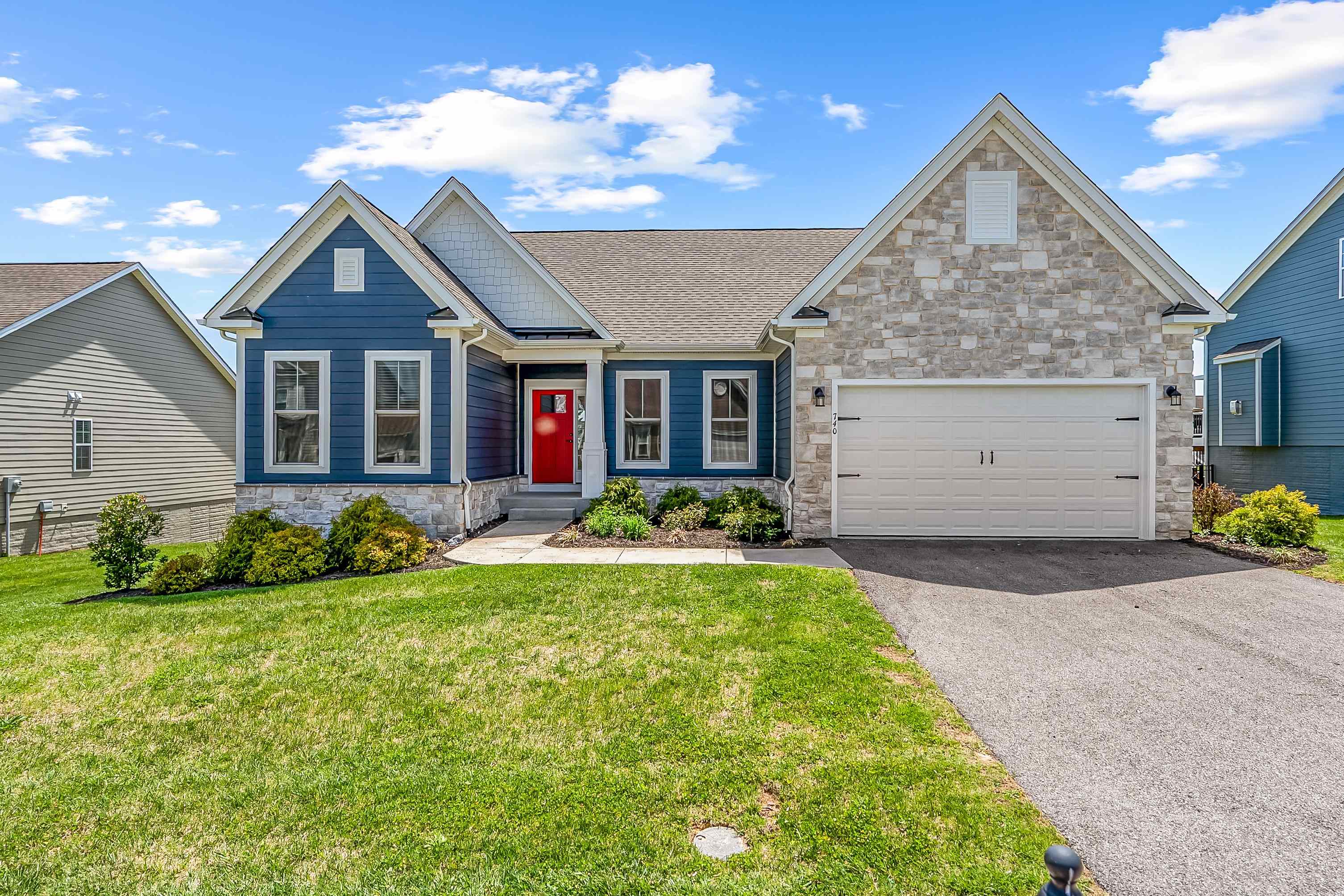 740 JEFFERSON Circle