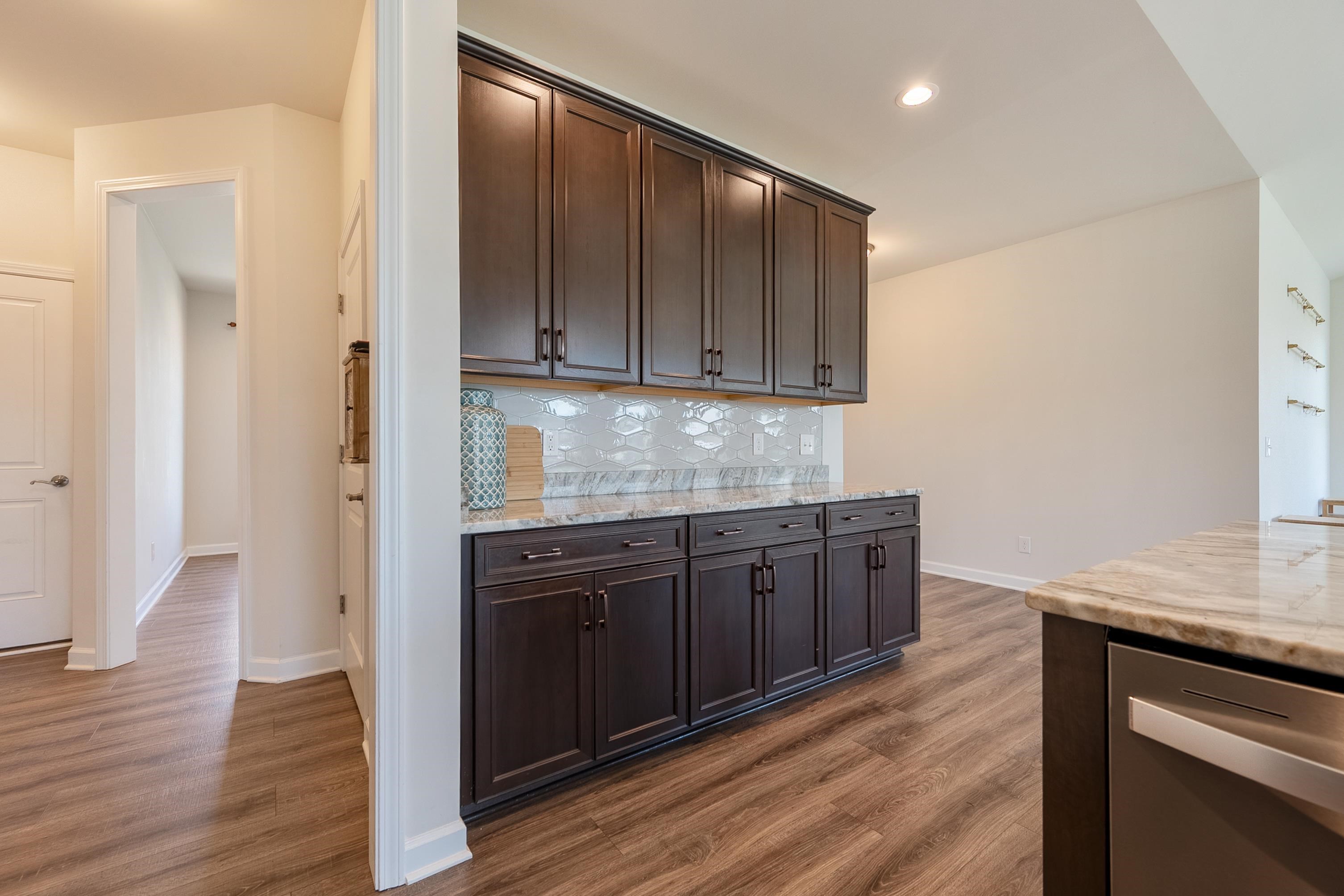 740 JEFFERSON Circle