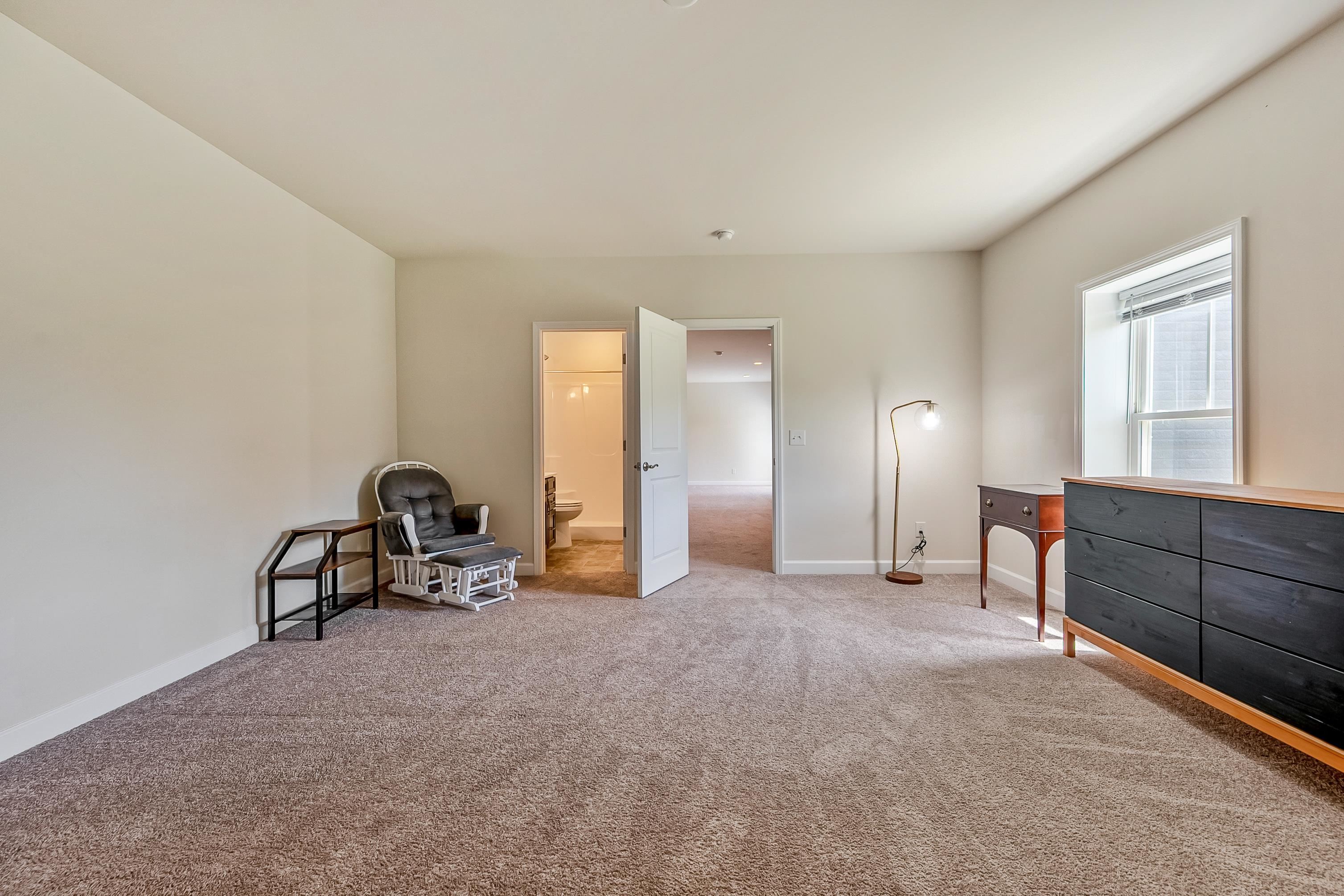 740 JEFFERSON Circle