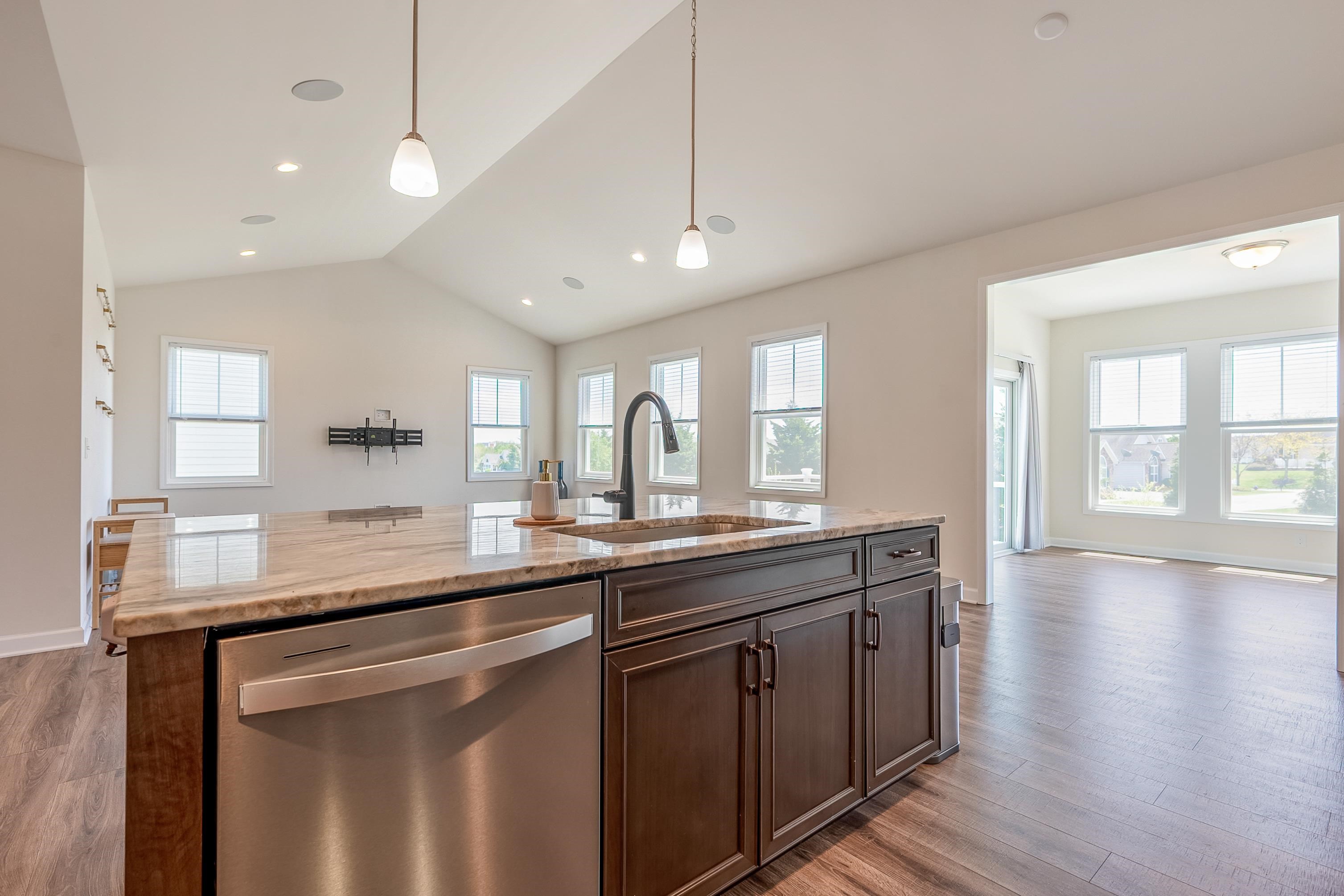 740 JEFFERSON Circle