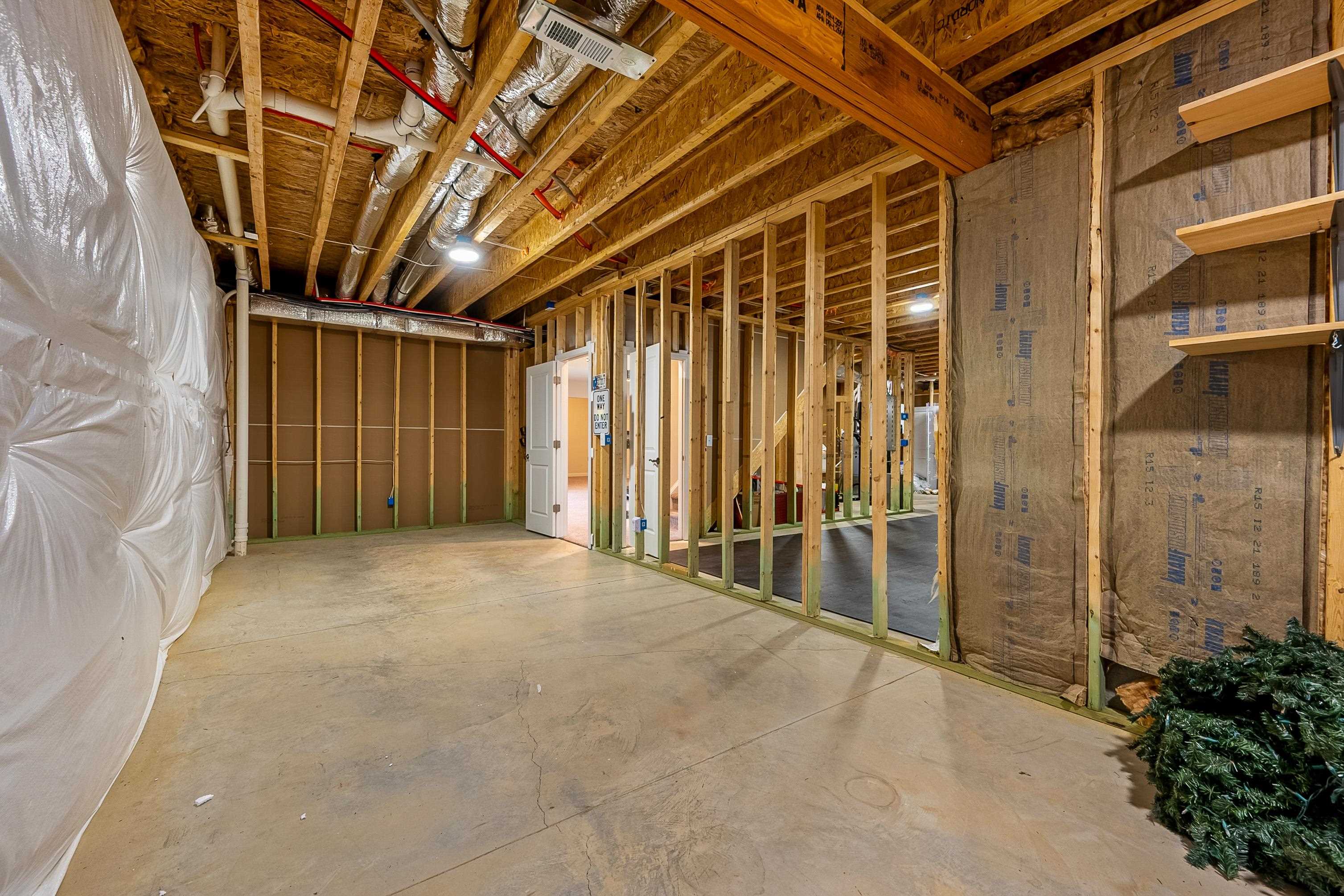 740 JEFFERSON Circle