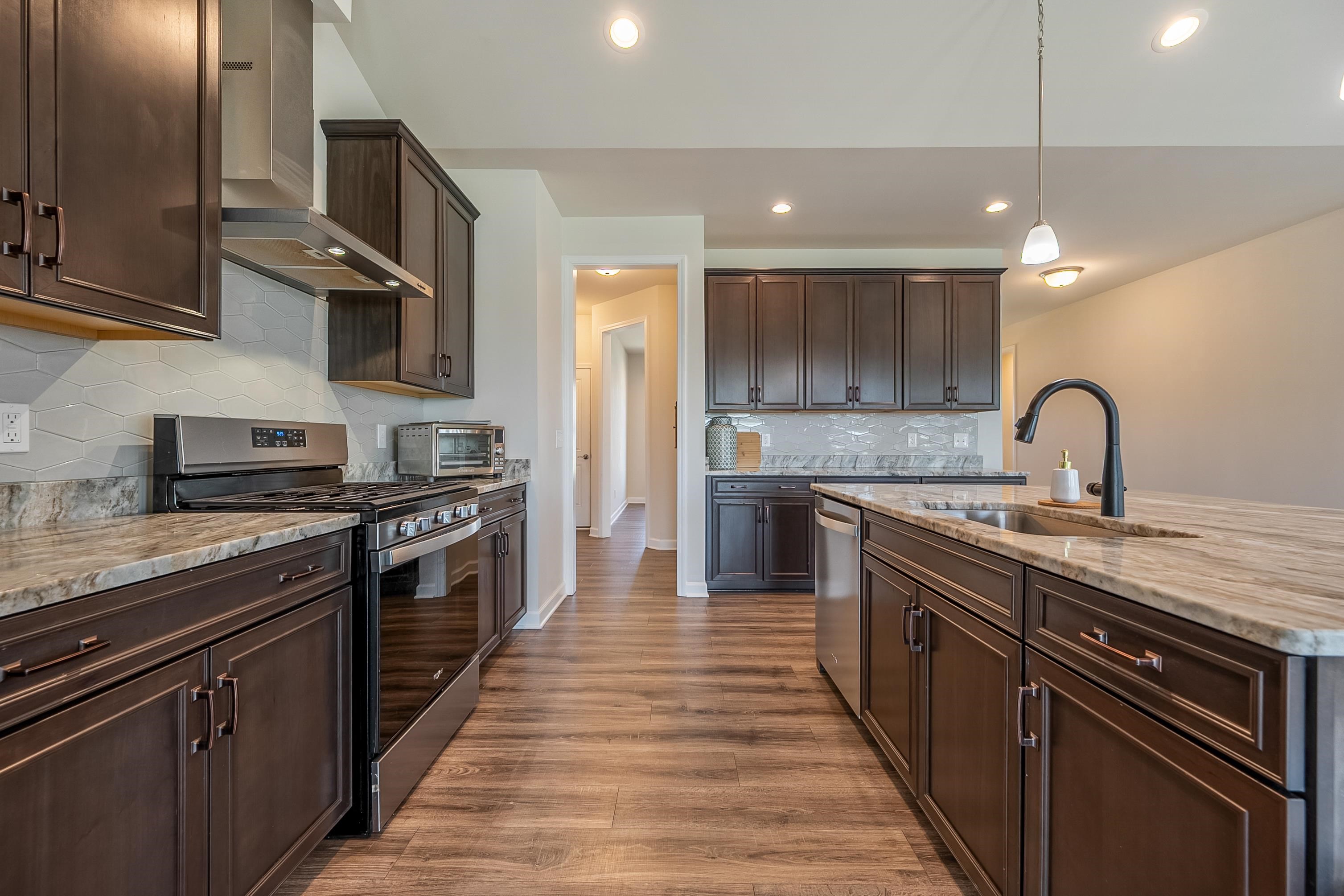 740 JEFFERSON Circle