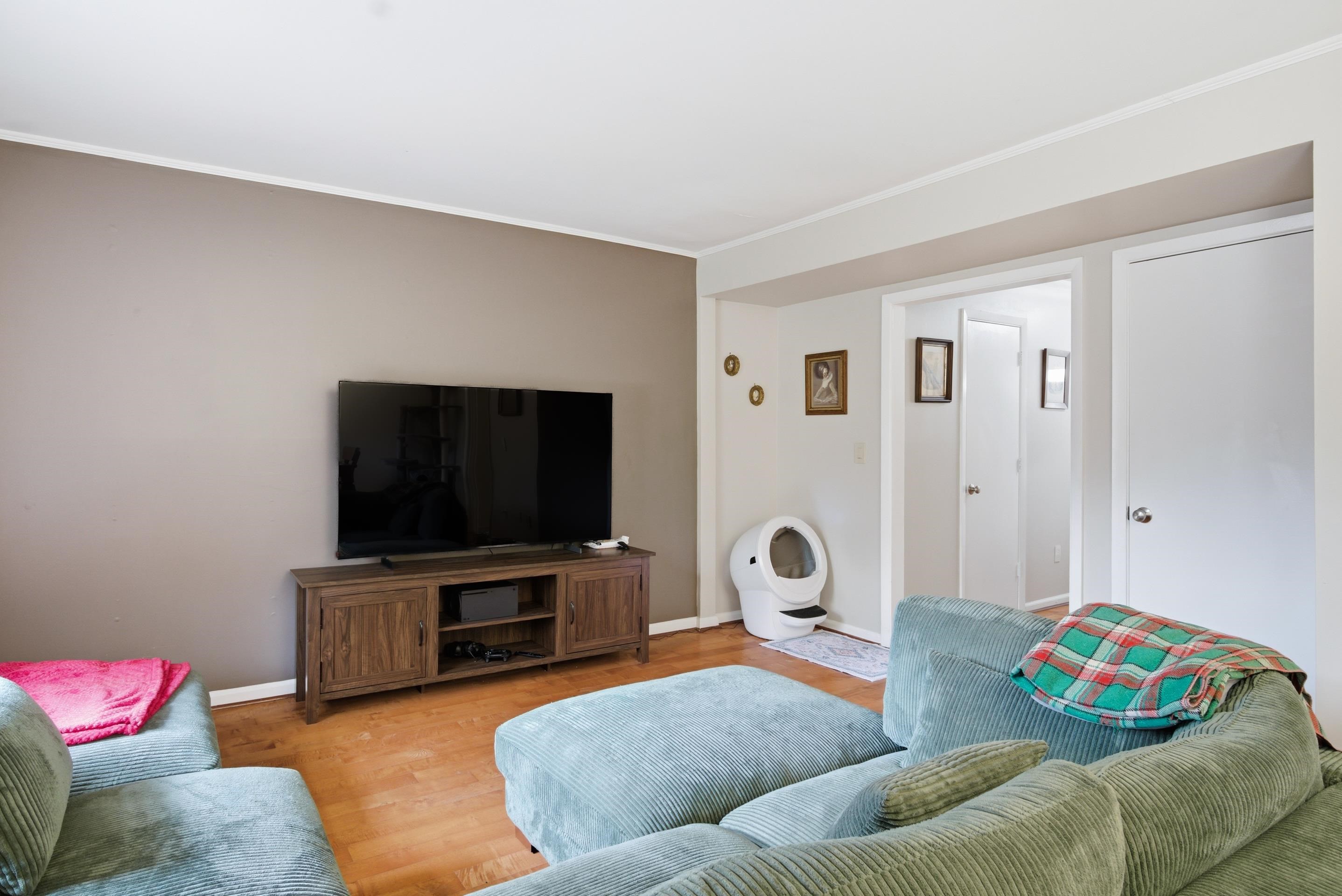 110 Southampton Court