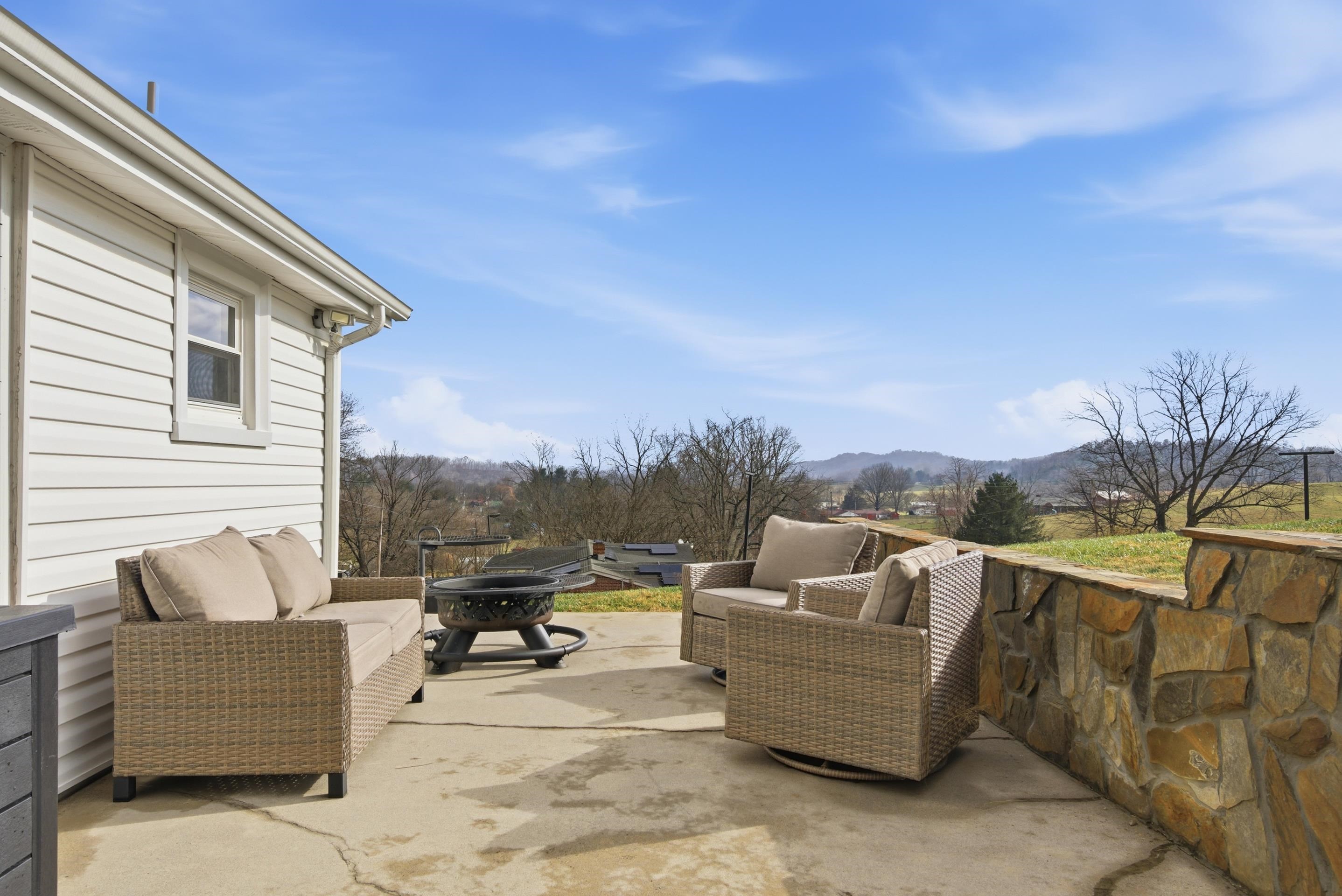 7776 NECK CREEK Road