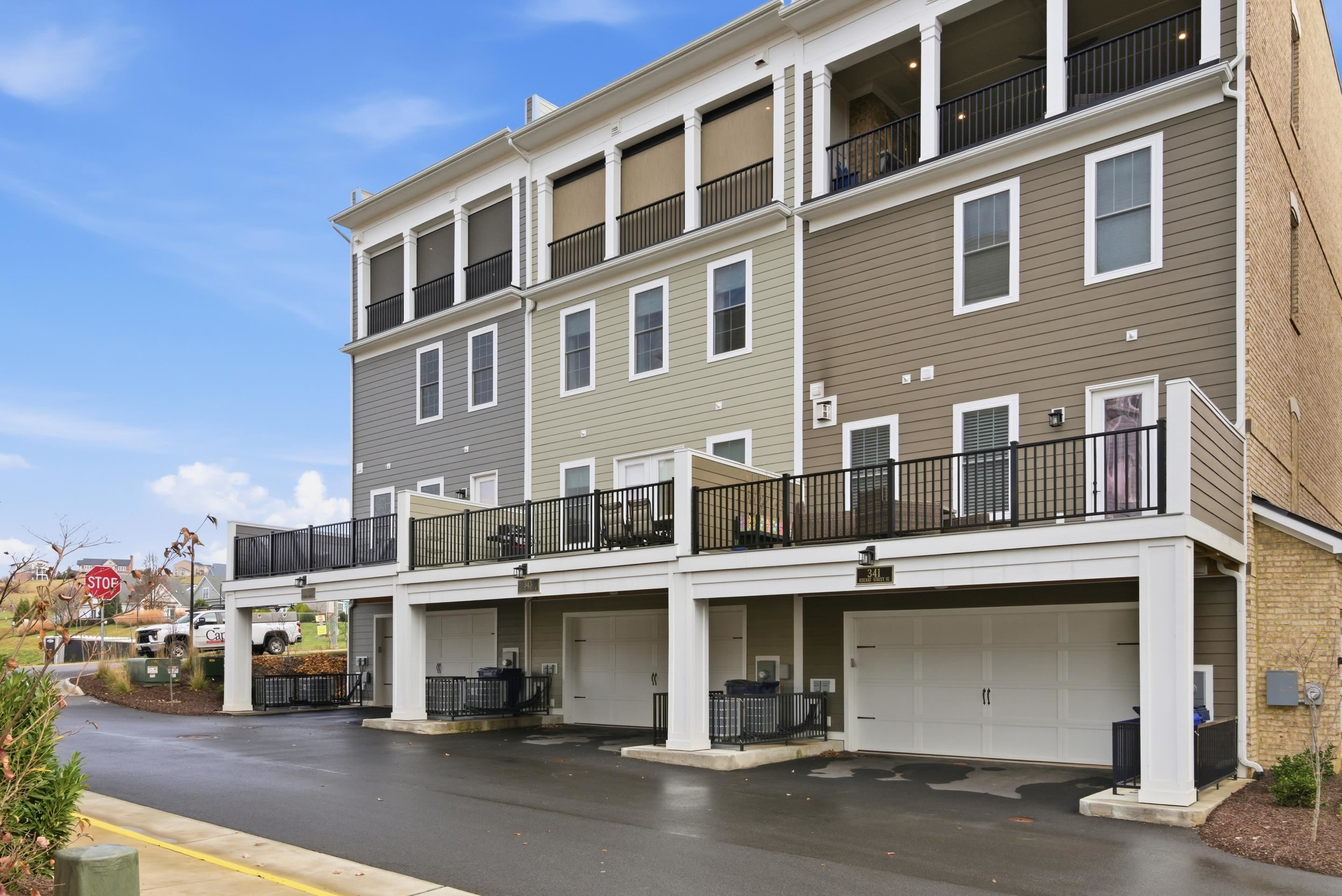 343 Eheart Street SE