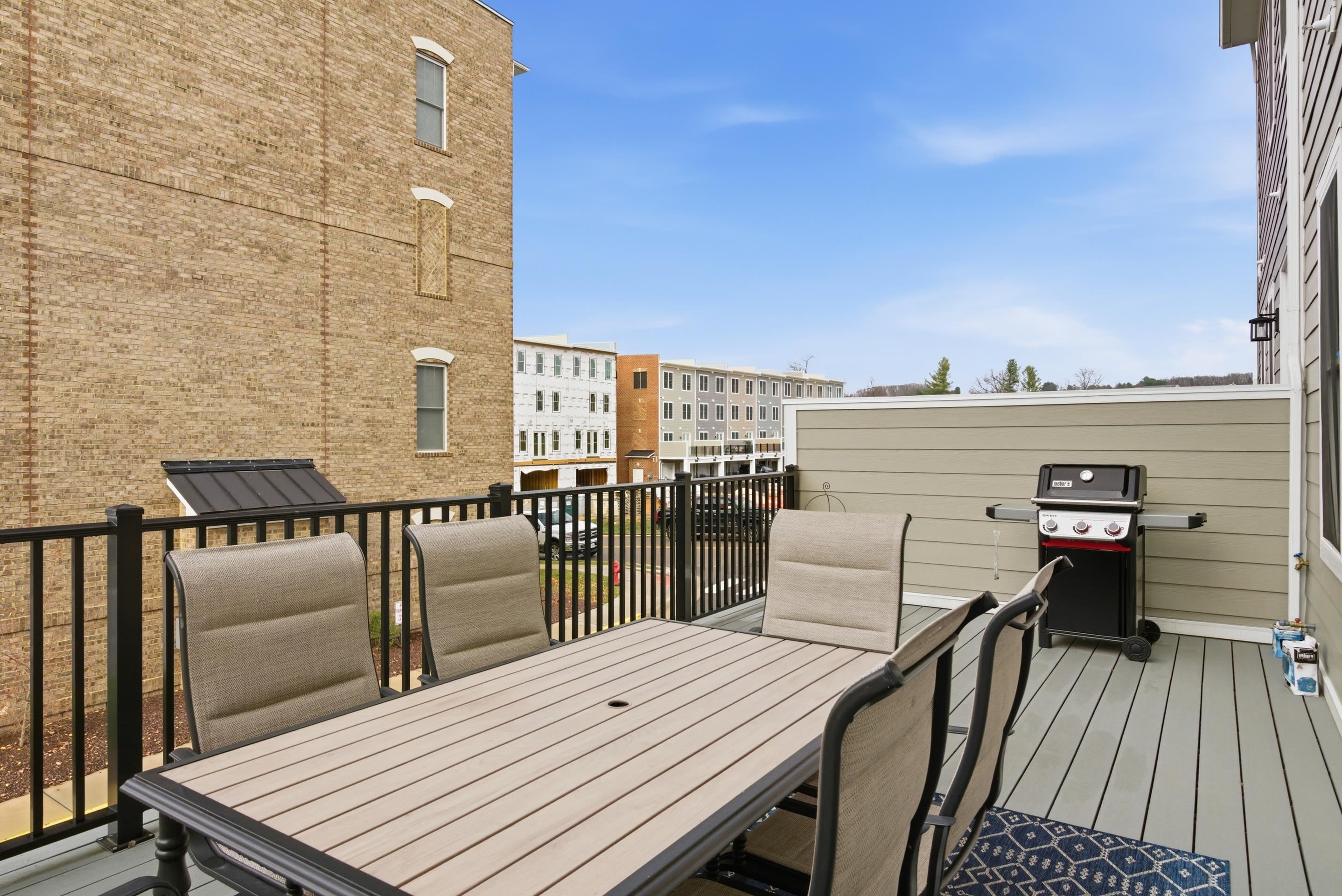 343 Eheart Street SE