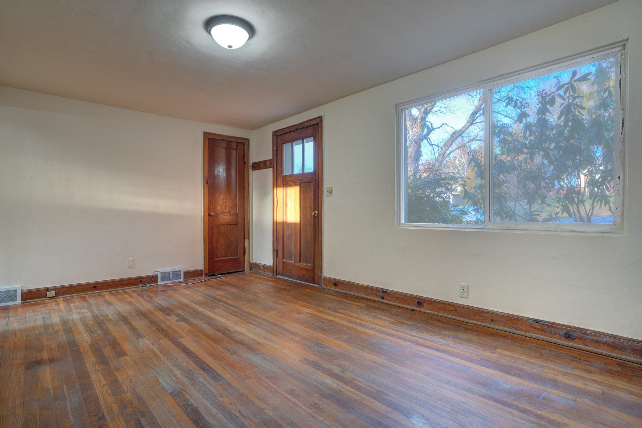 201 Orchard View Lane