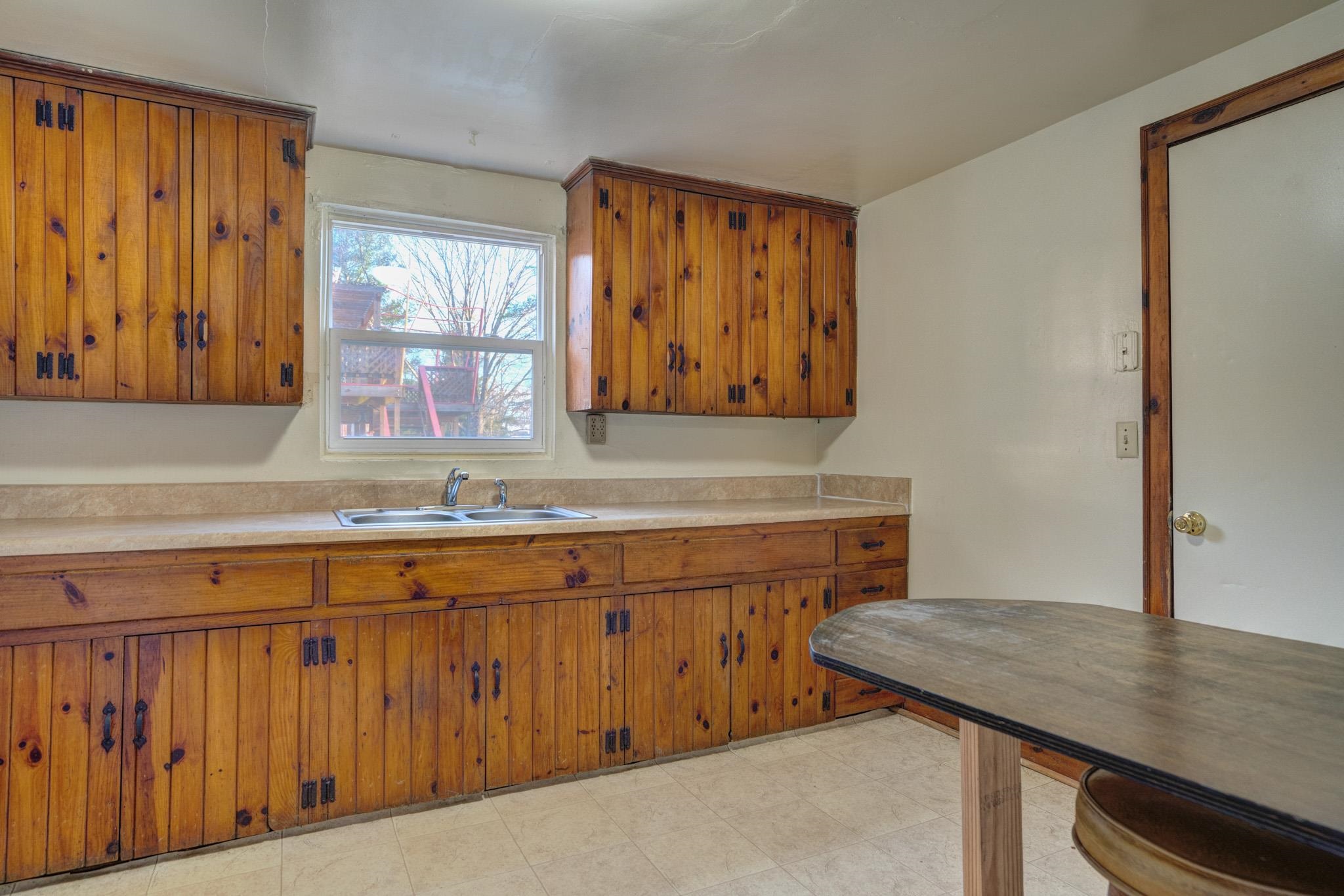 201 Orchard View Lane