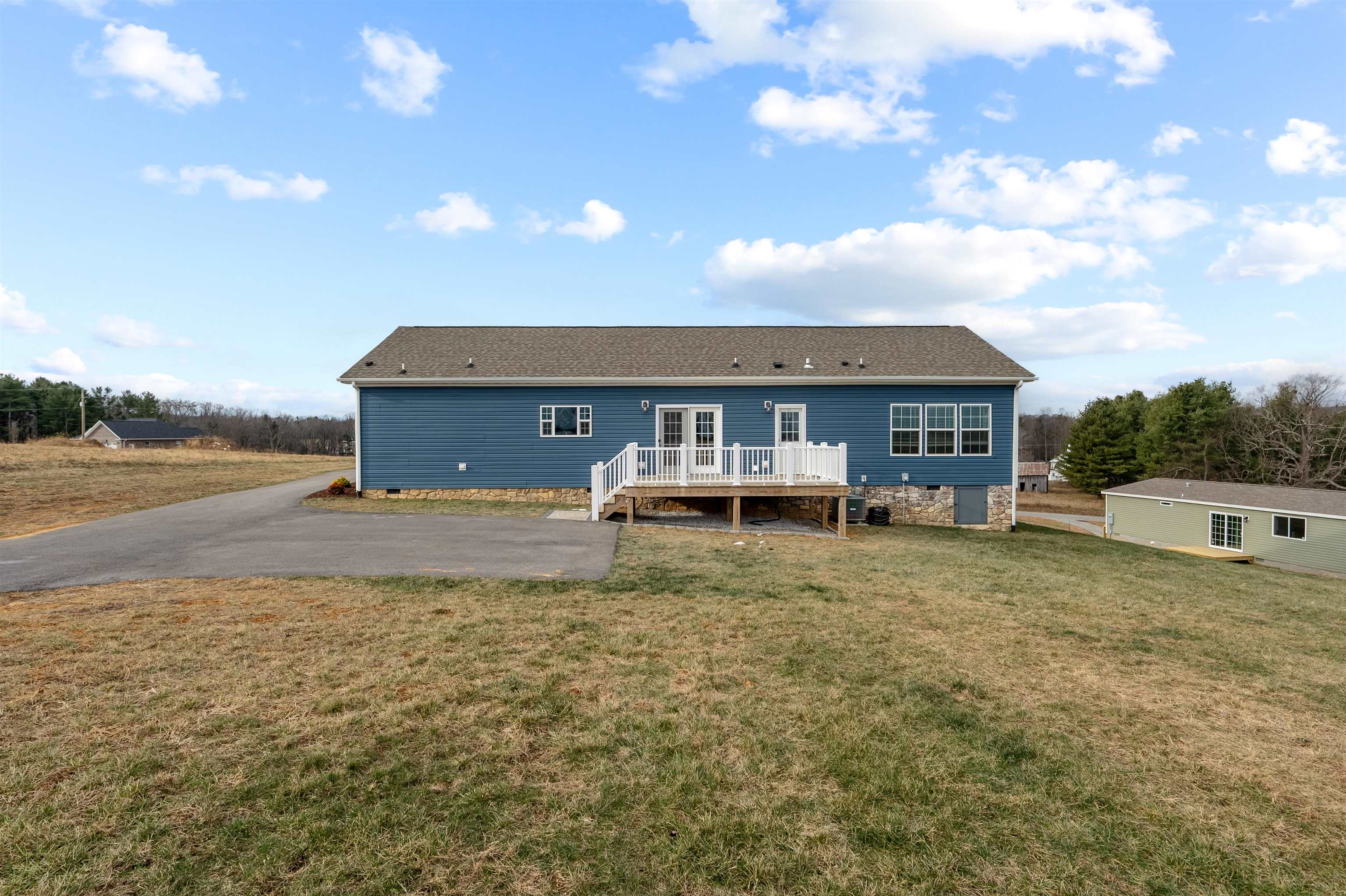 173 Long Level Road SW