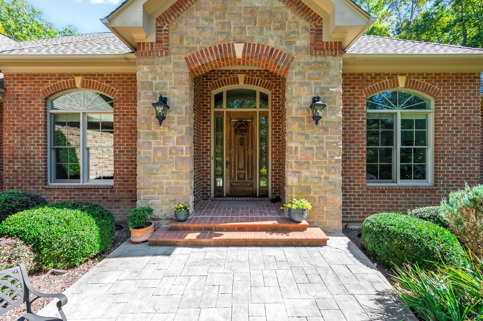 1250 Treetop Ridge Rd Road