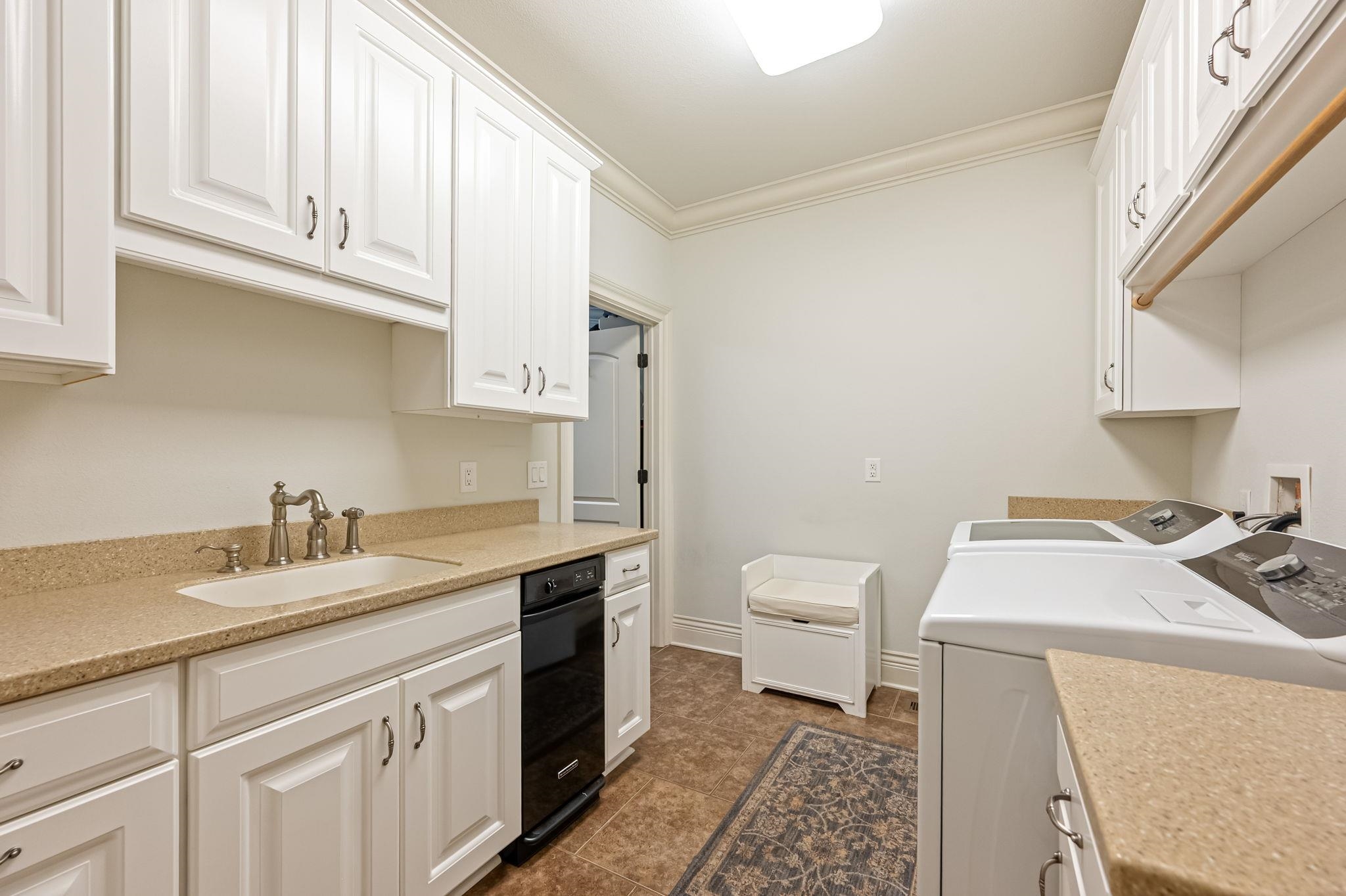 1250 Treetop Ridge Rd Road