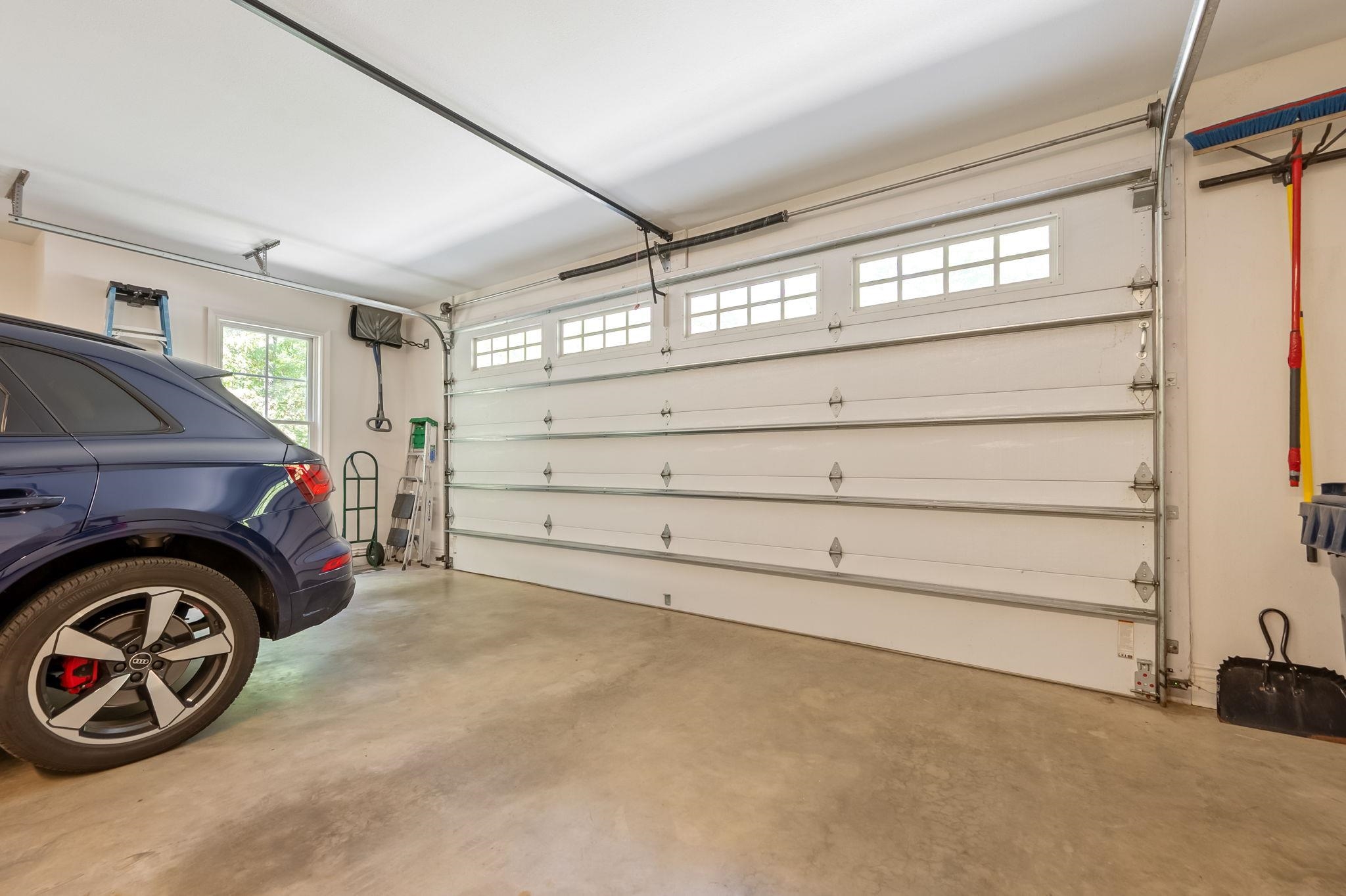 1250 Treetop Ridge Rd Road