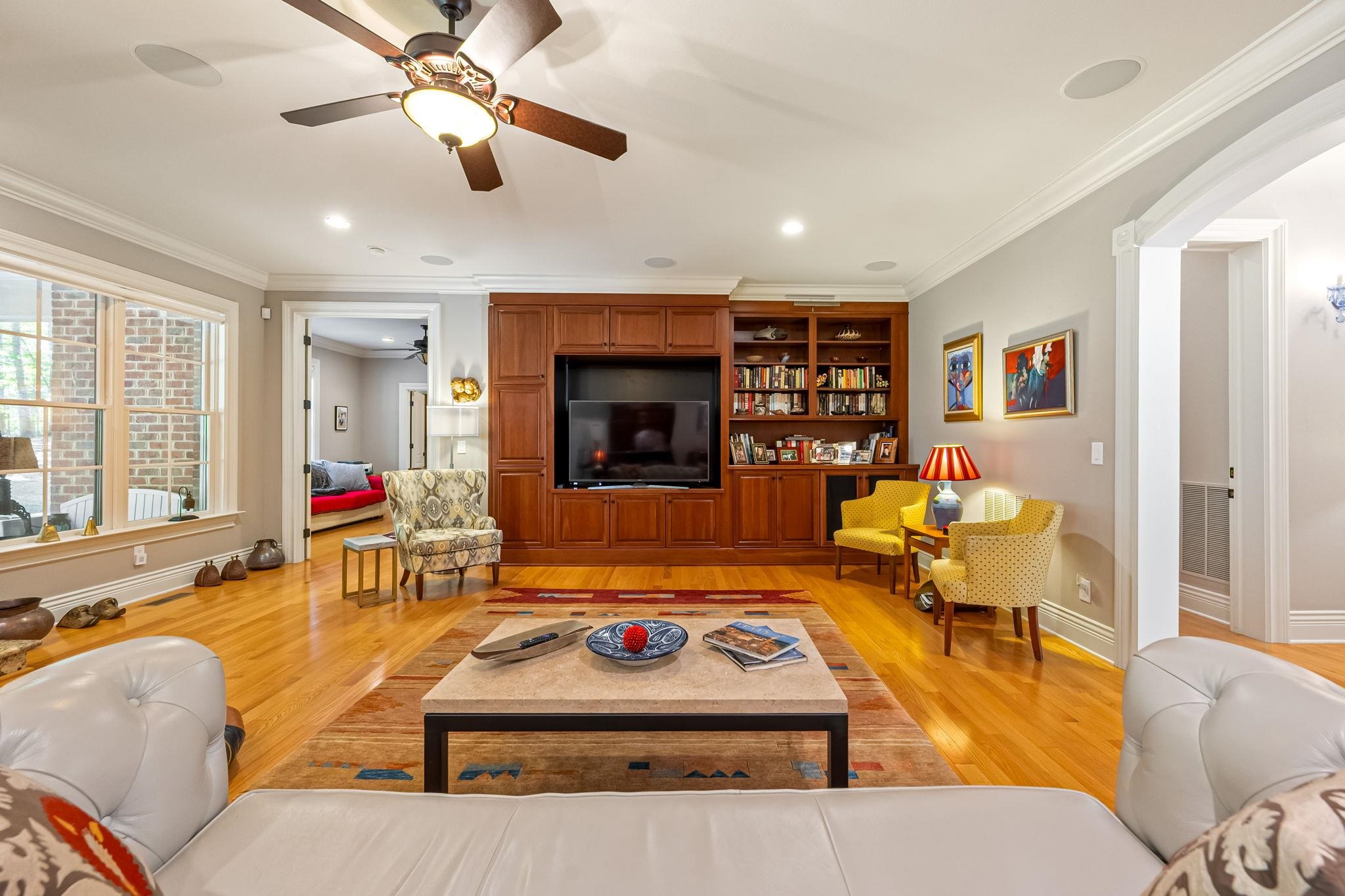 1250 Treetop Ridge Rd Road