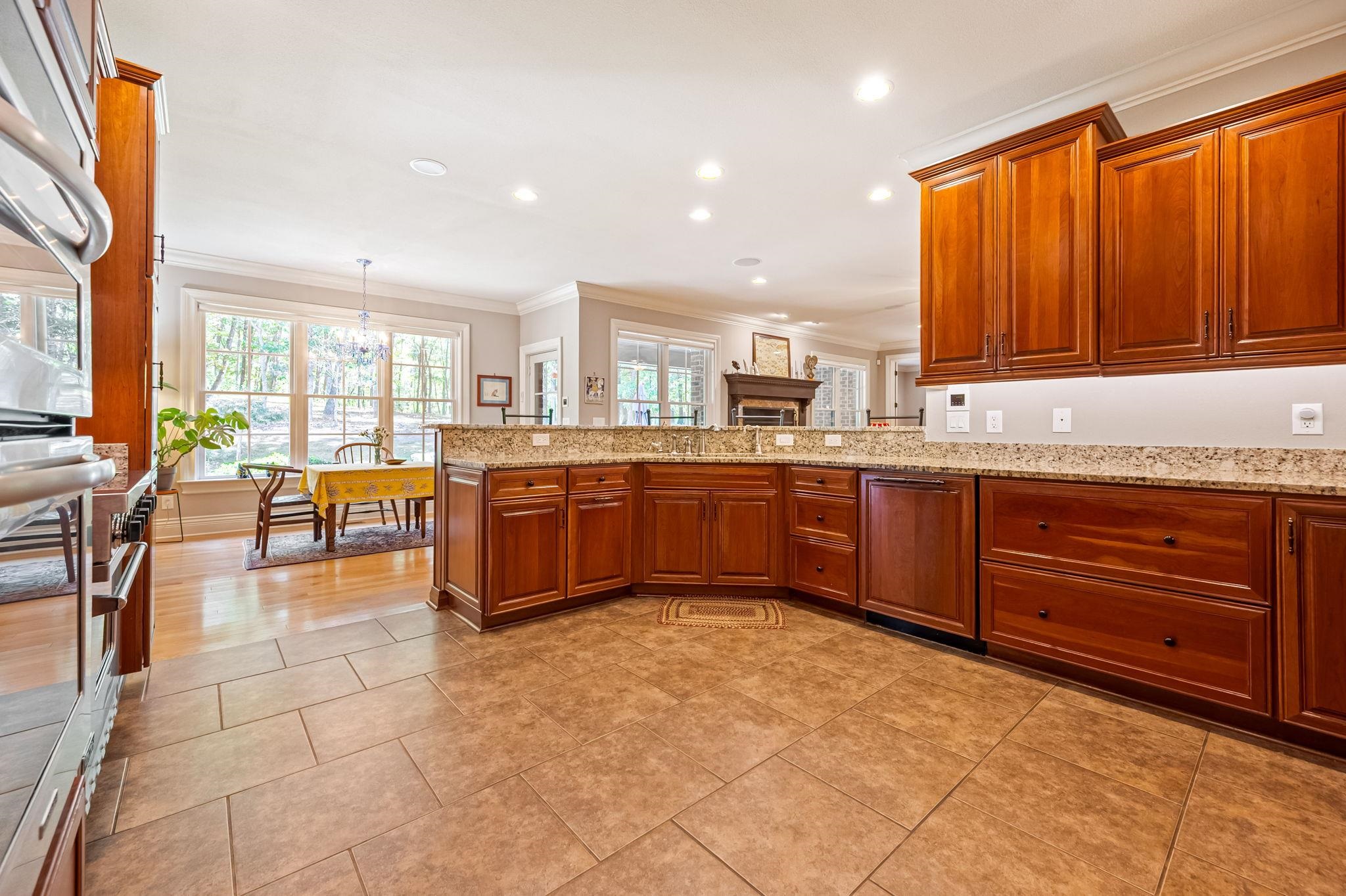 1250 Treetop Ridge Rd Road