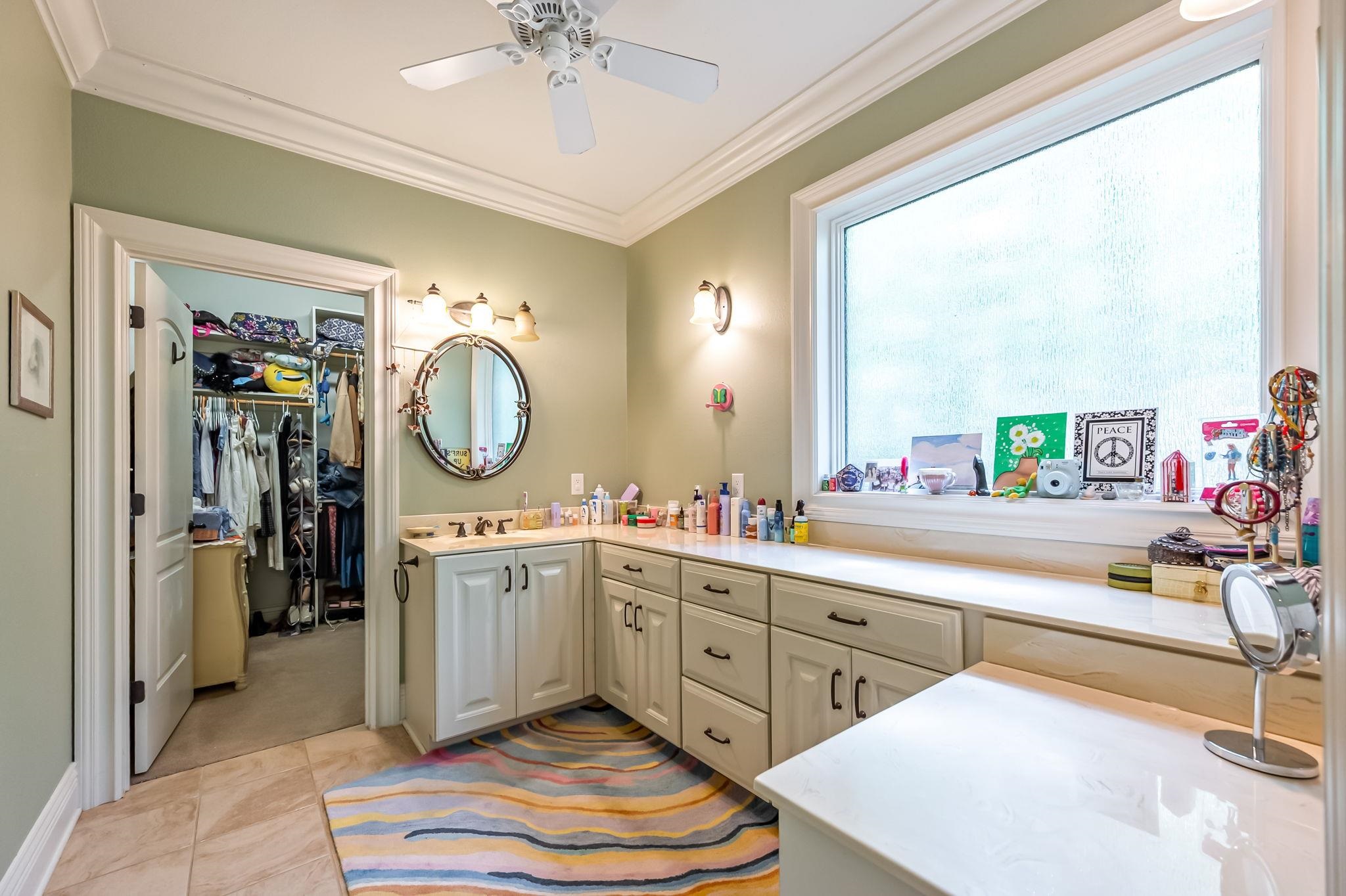 1250 Treetop Ridge Rd Road