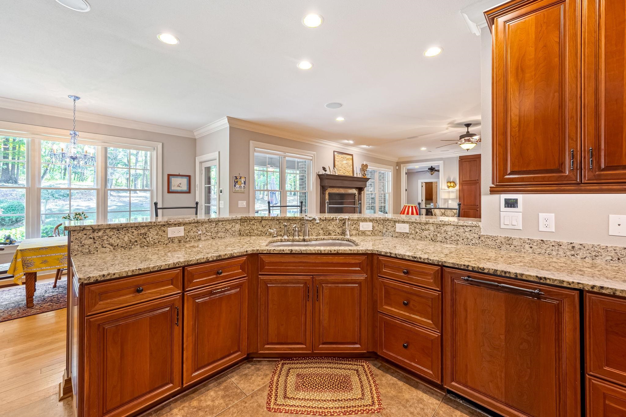 1250 Treetop Ridge Rd Road