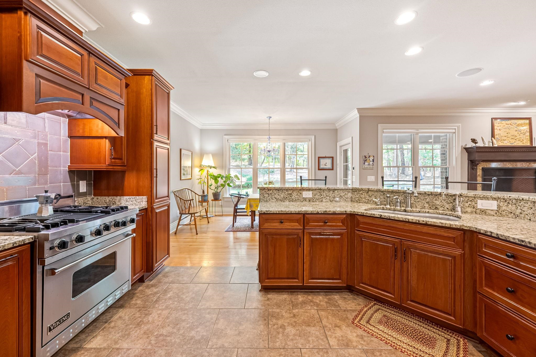 1250 Treetop Ridge Rd Road