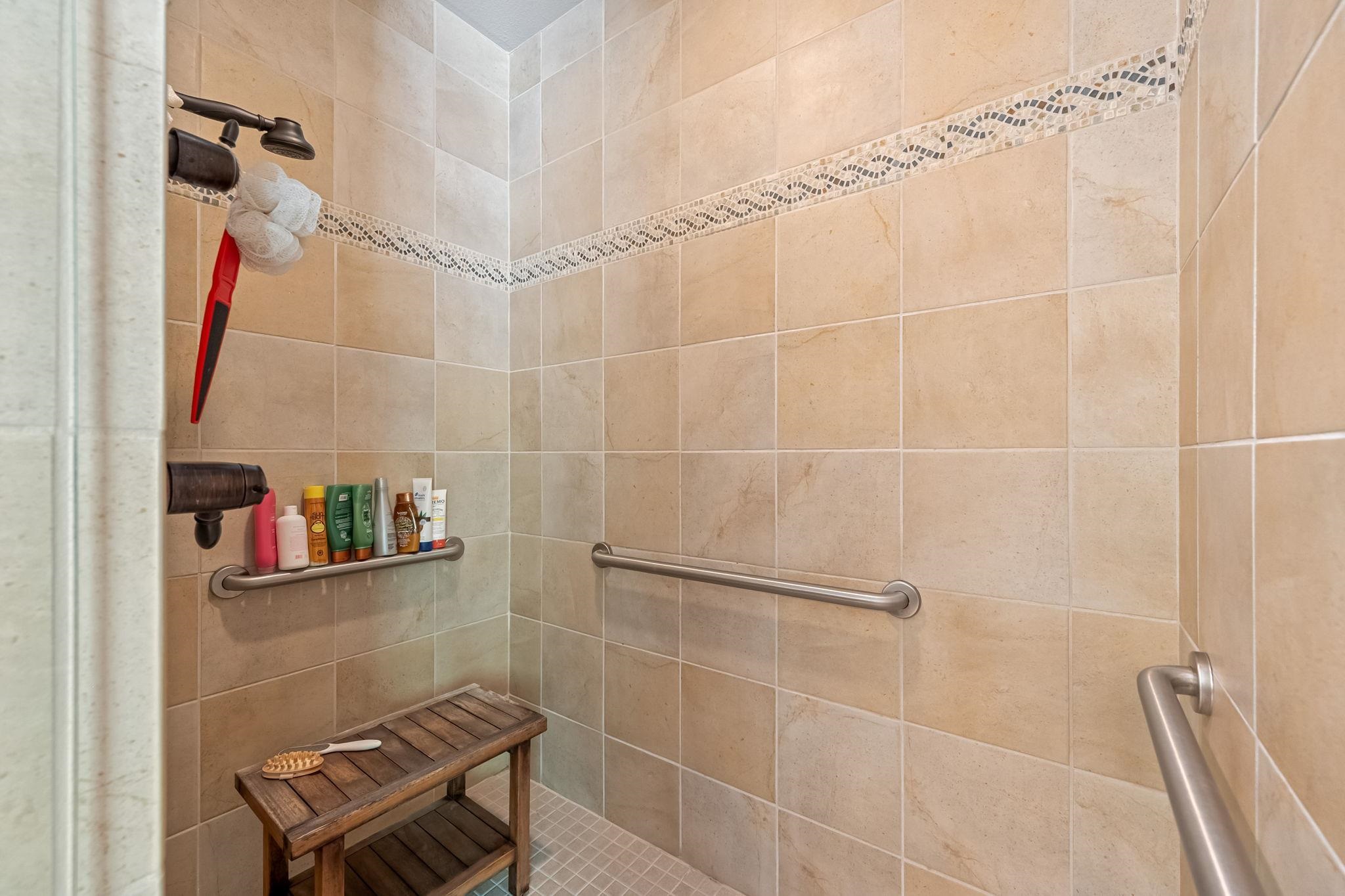 1250 Treetop Ridge Rd Road