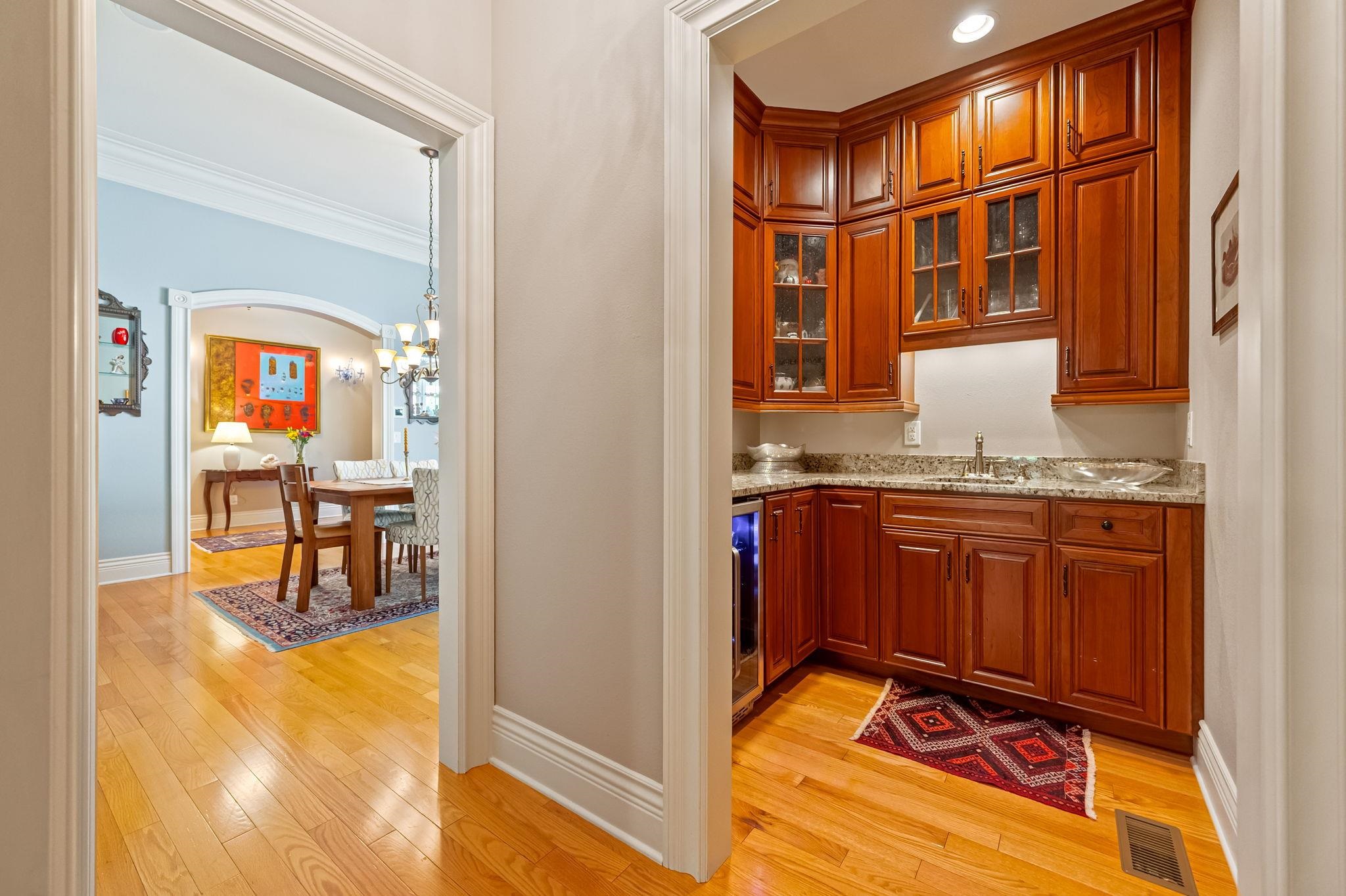 1250 Treetop Ridge Rd Road