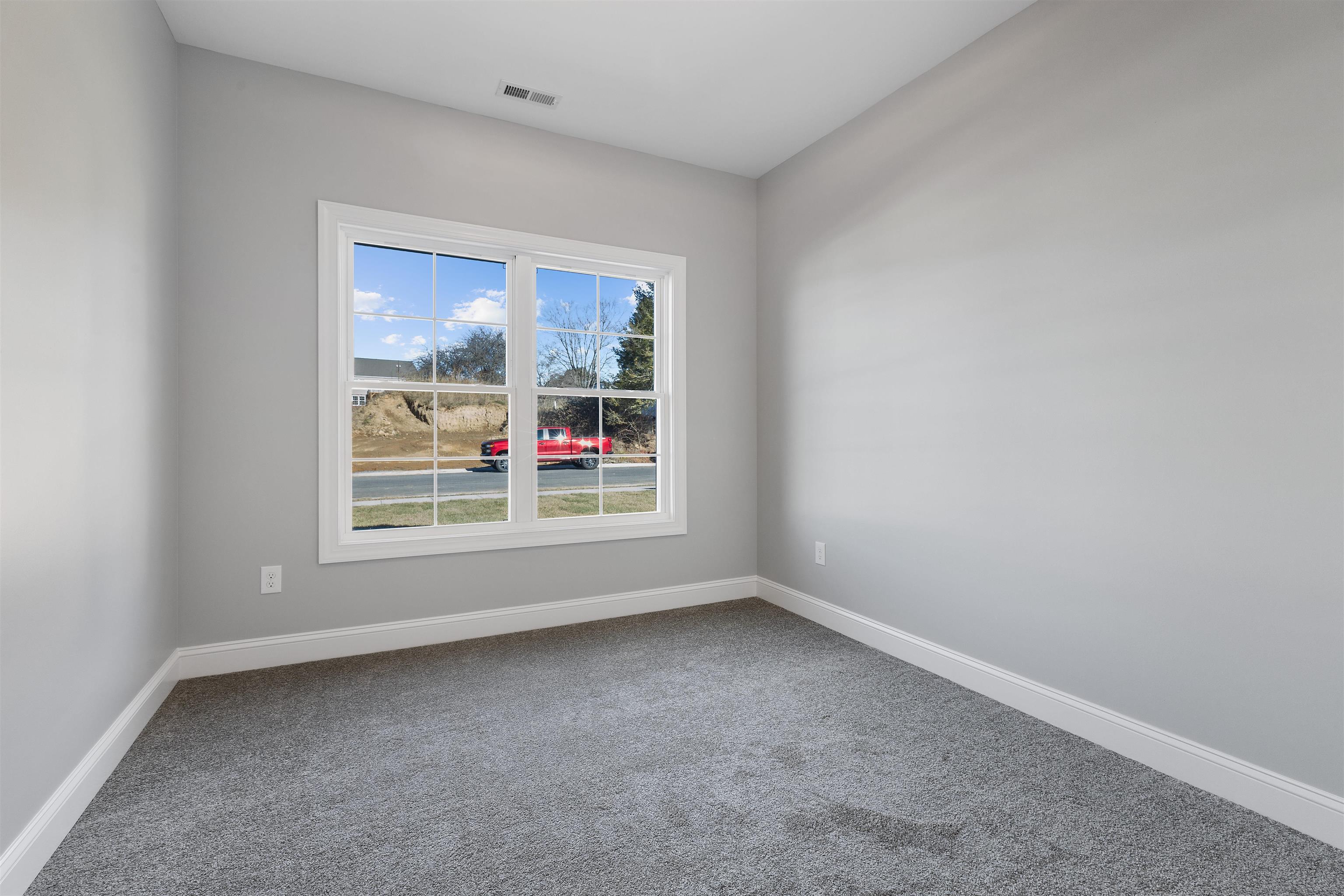 155 VINNIE Avenue NW