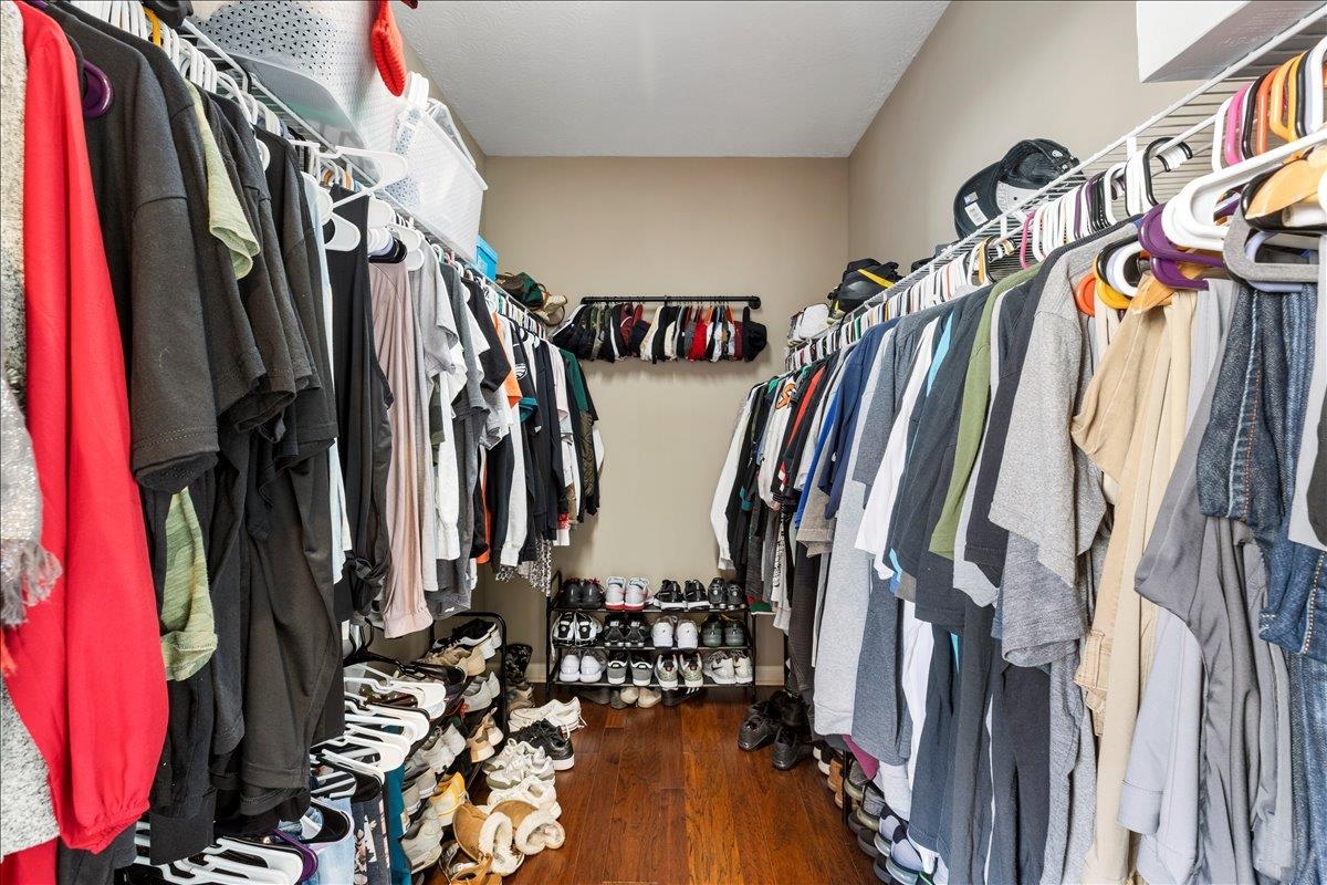 325 Colin Reid Pass Pass NW