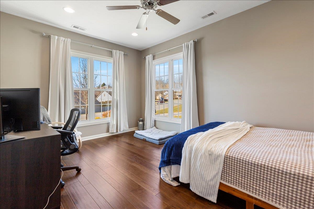 325 Colin Reid Pass Pass NW