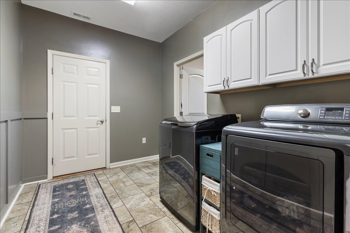 325 Colin Reid Pass Pass NW