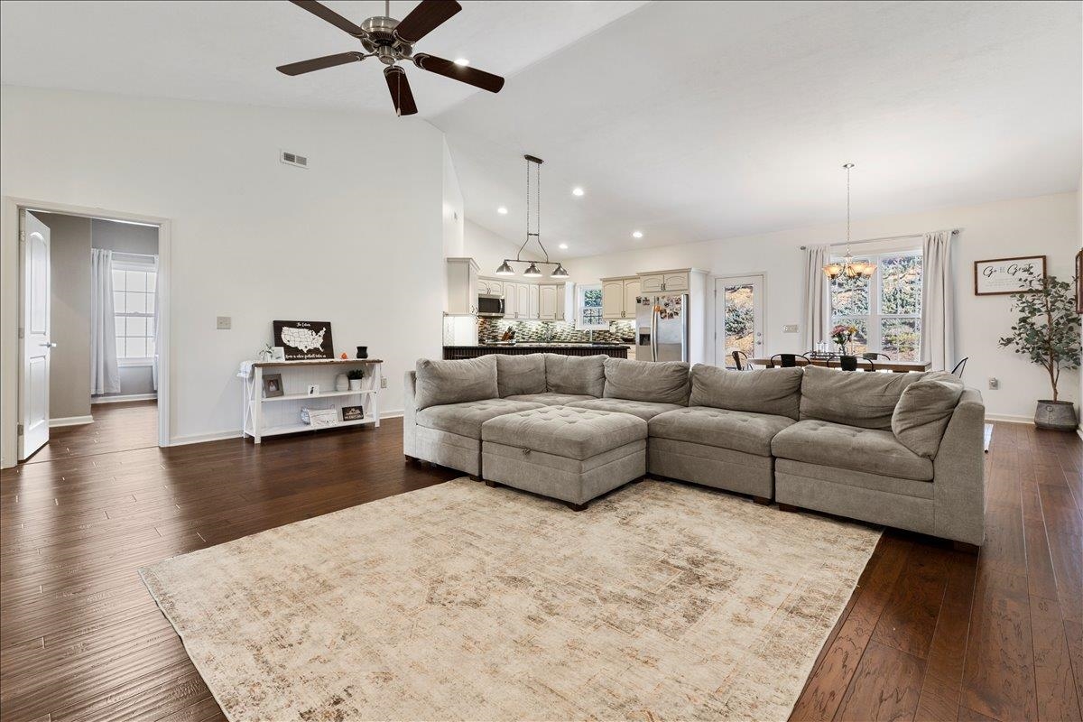 325 Colin Reid Pass Pass NW