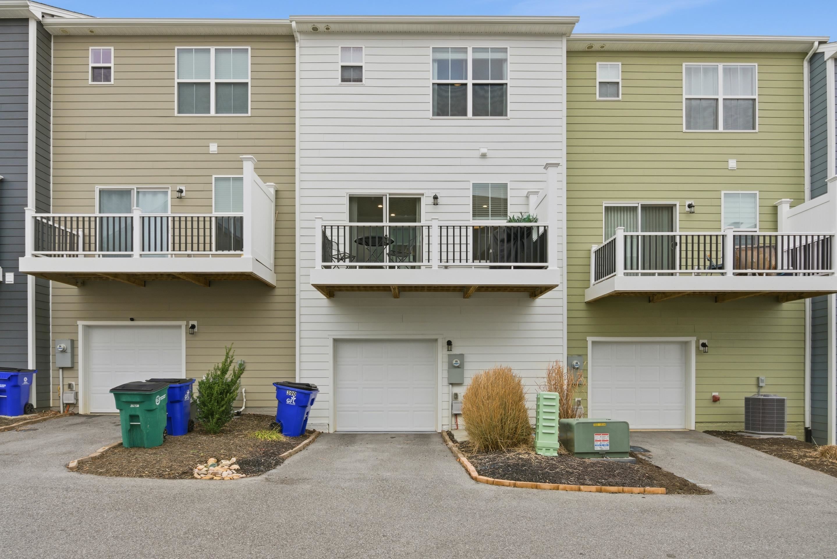 390 HAMILTON Avenue NW