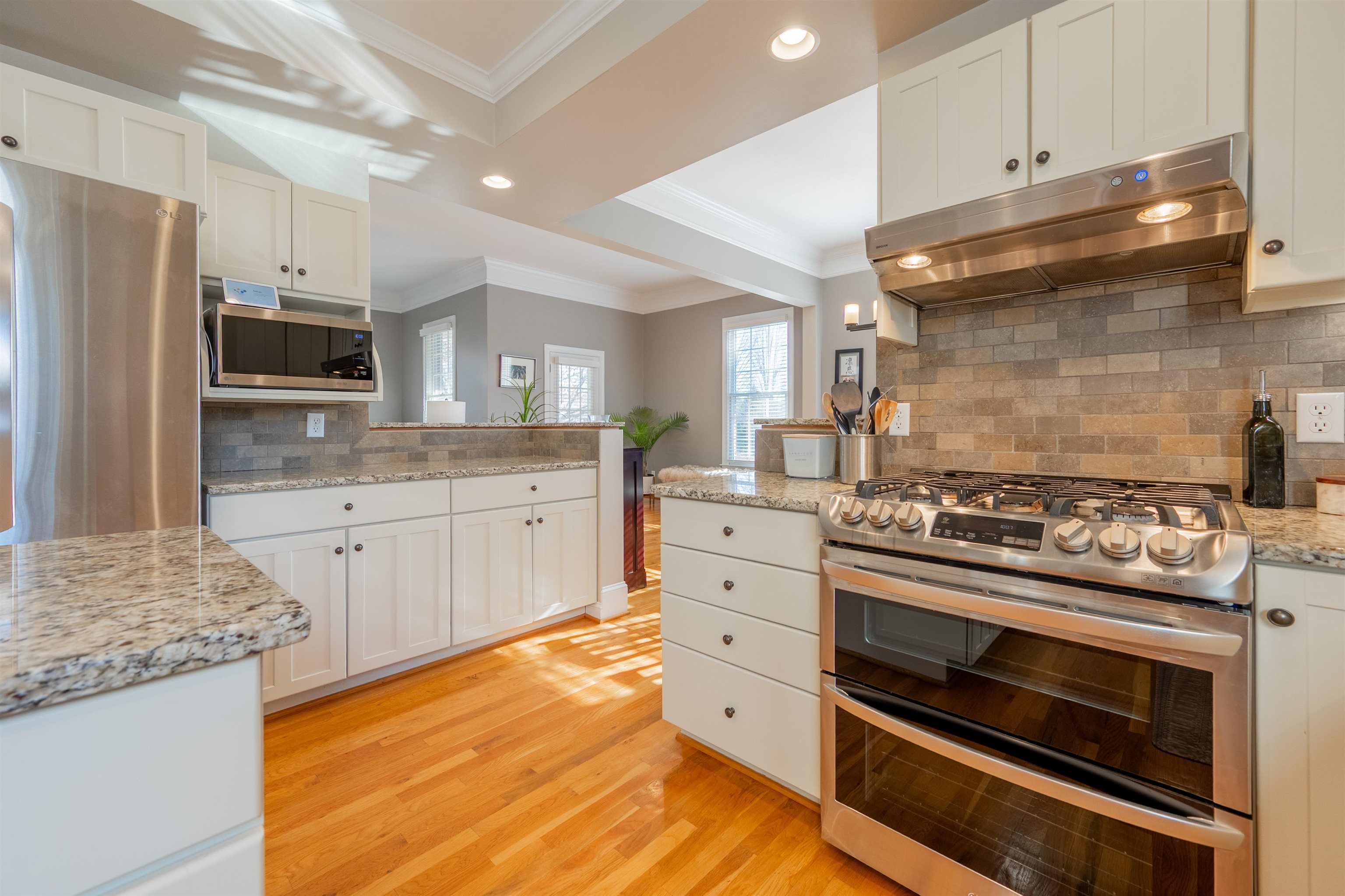 2203 Hardwick Street