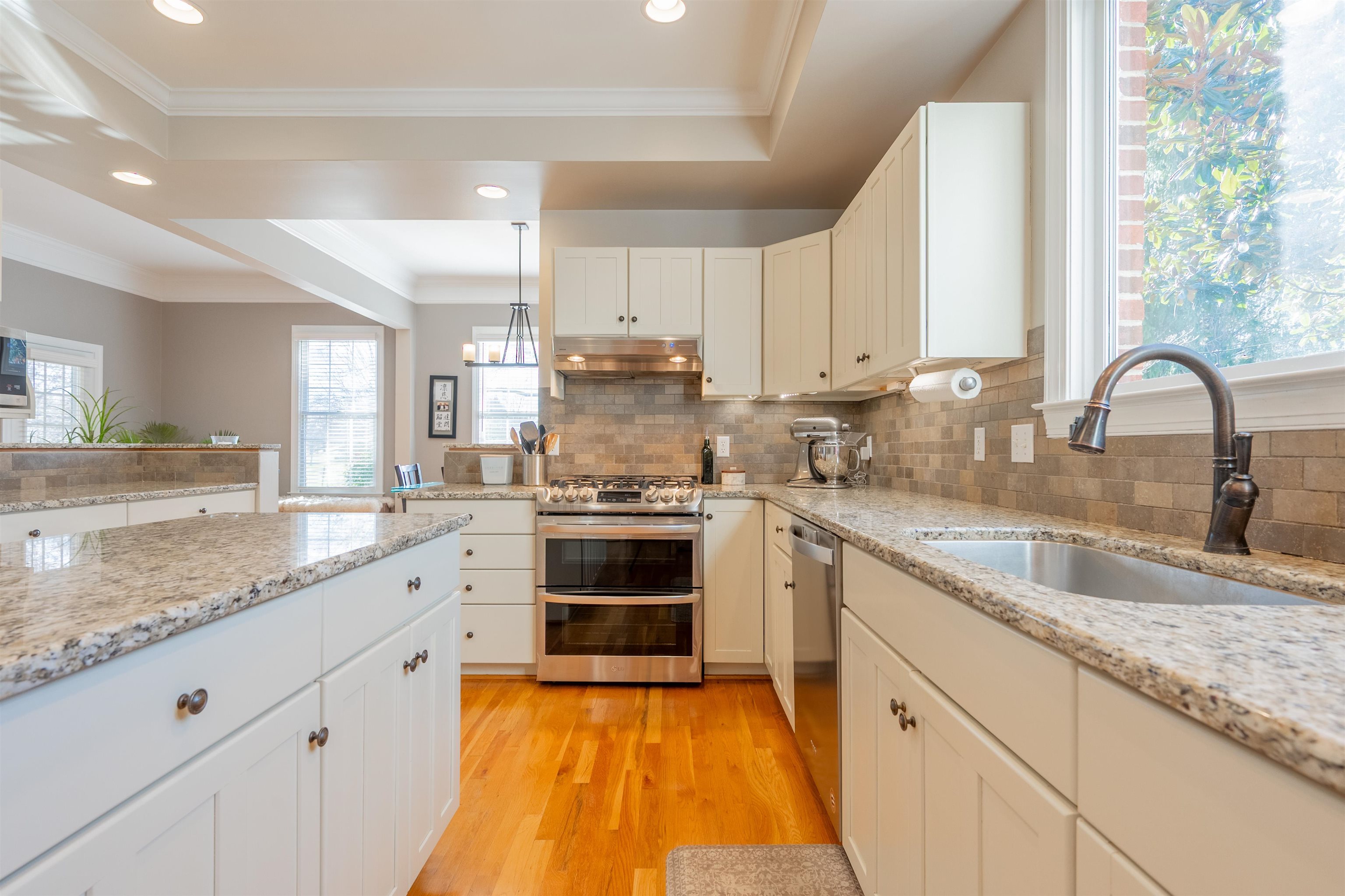 2203 Hardwick Street