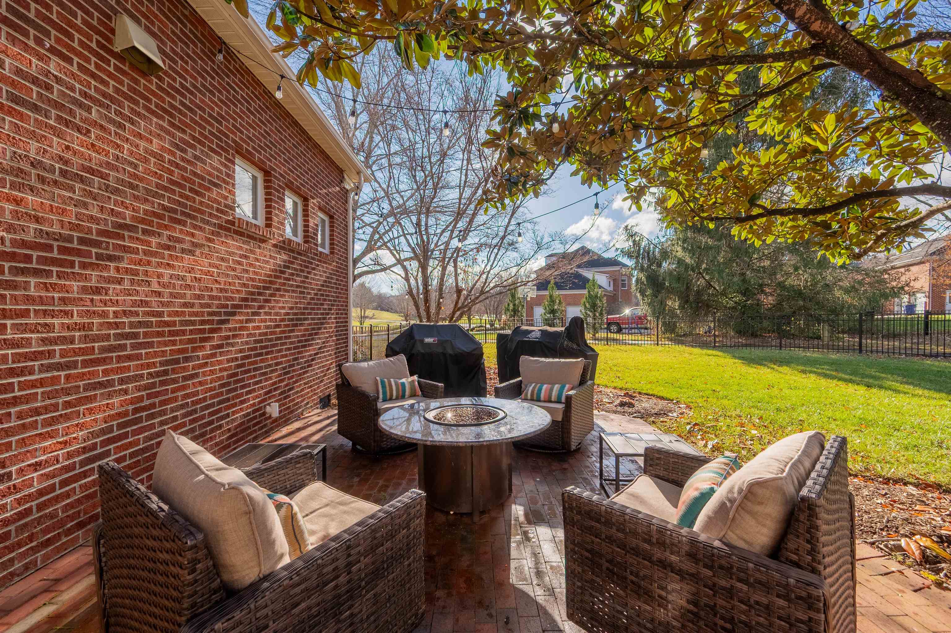 2203 Hardwick Street