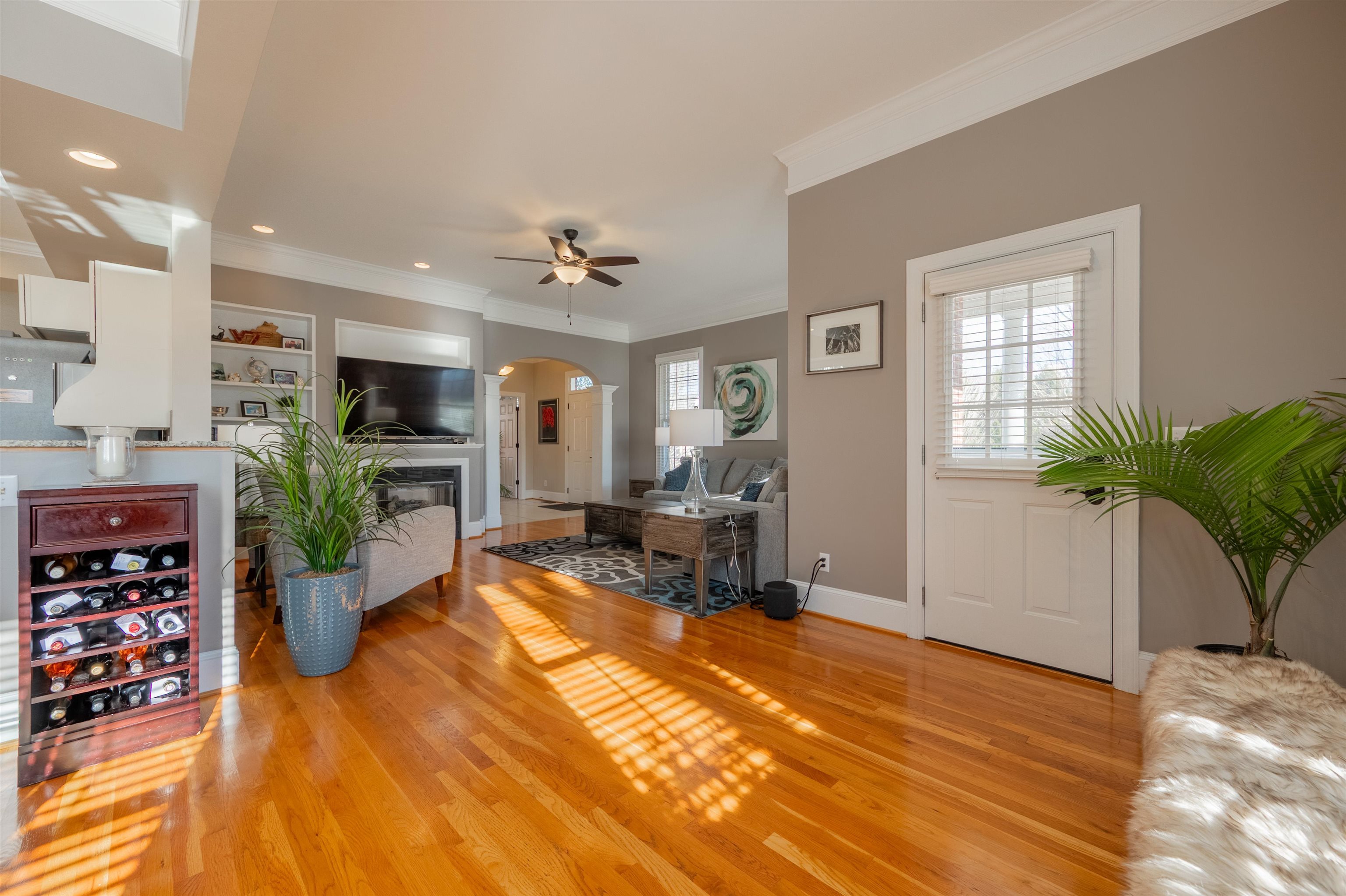 2203 Hardwick Street