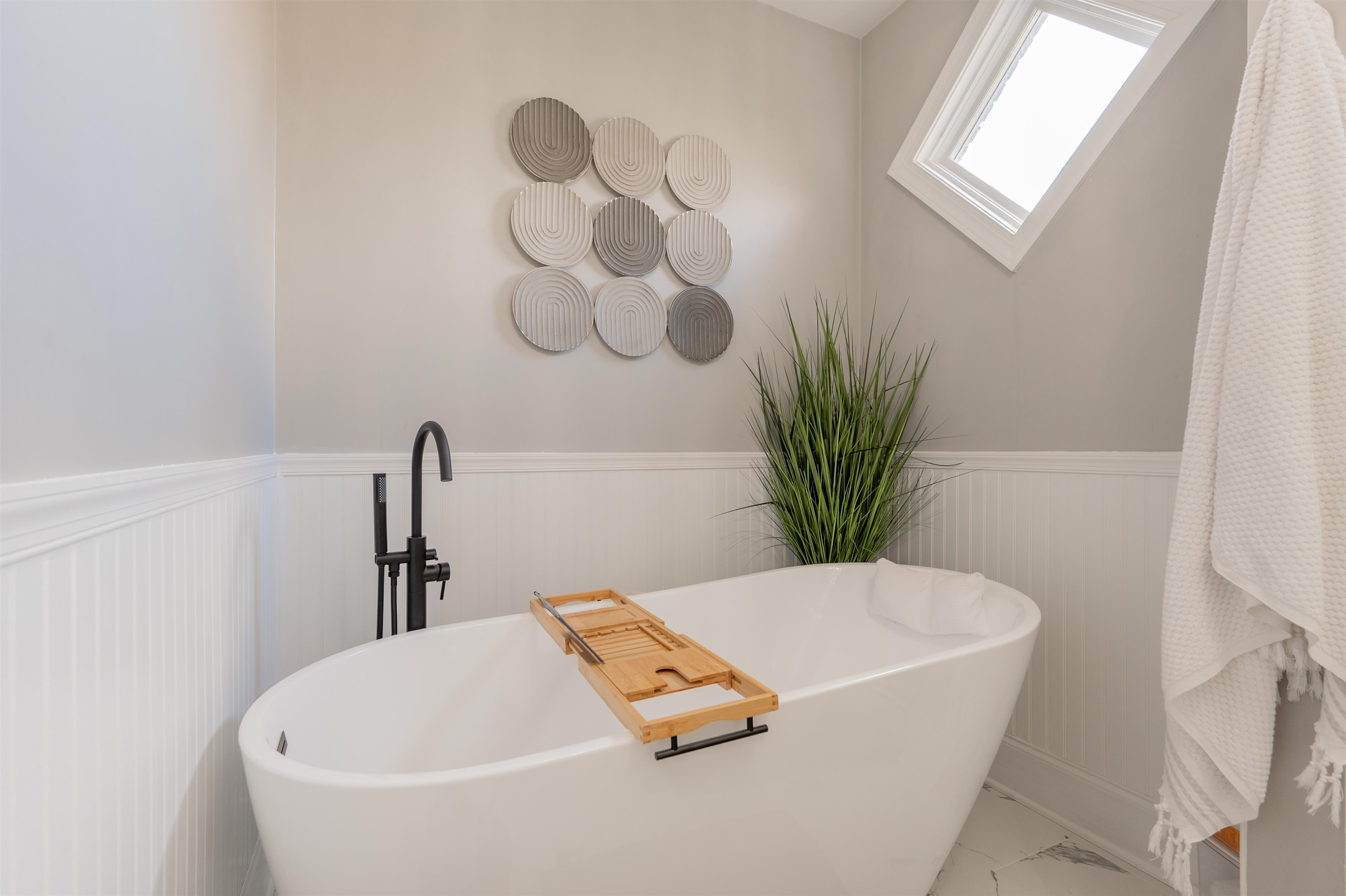 2203 Hardwick Street