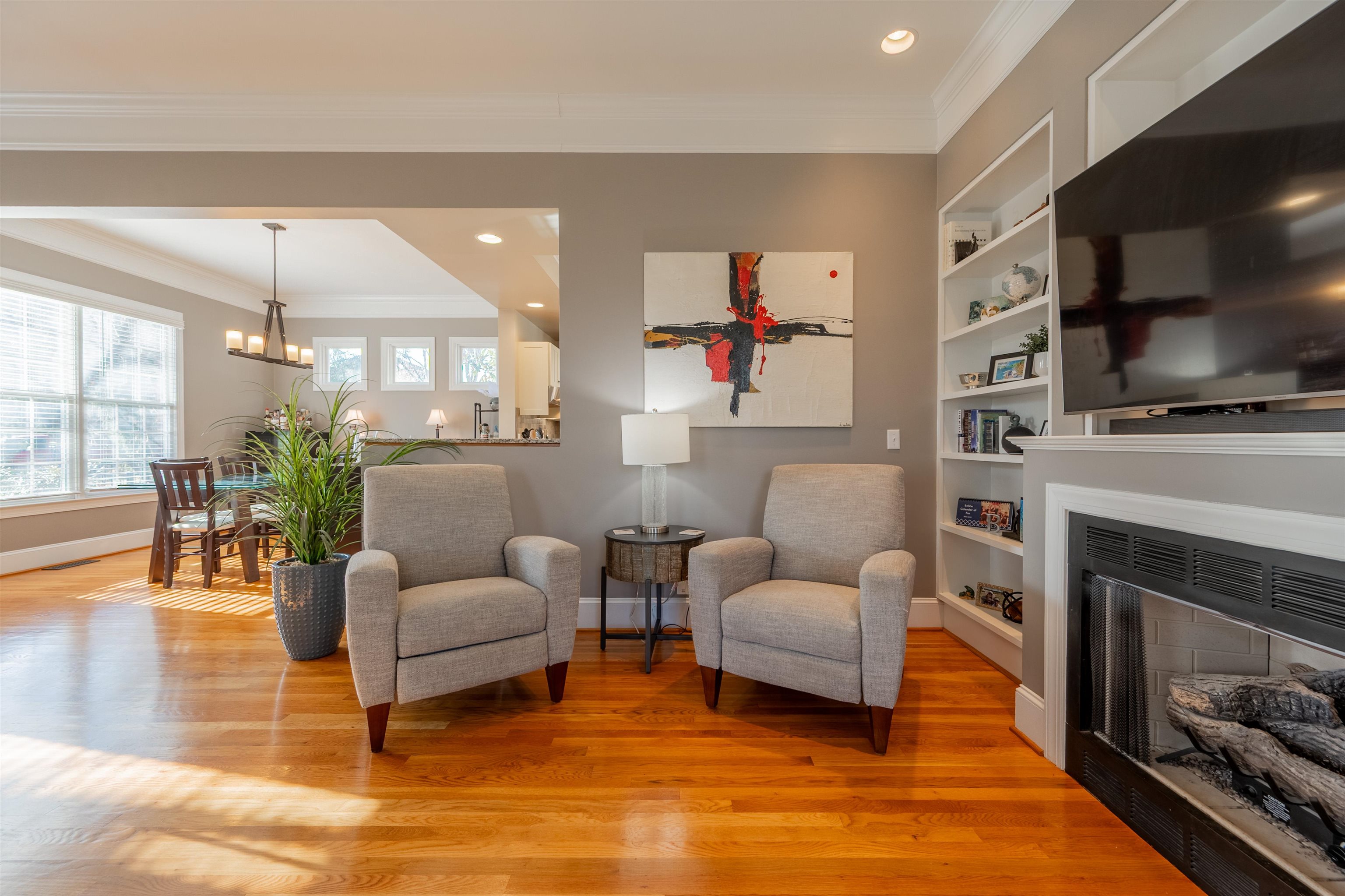 2203 Hardwick Street