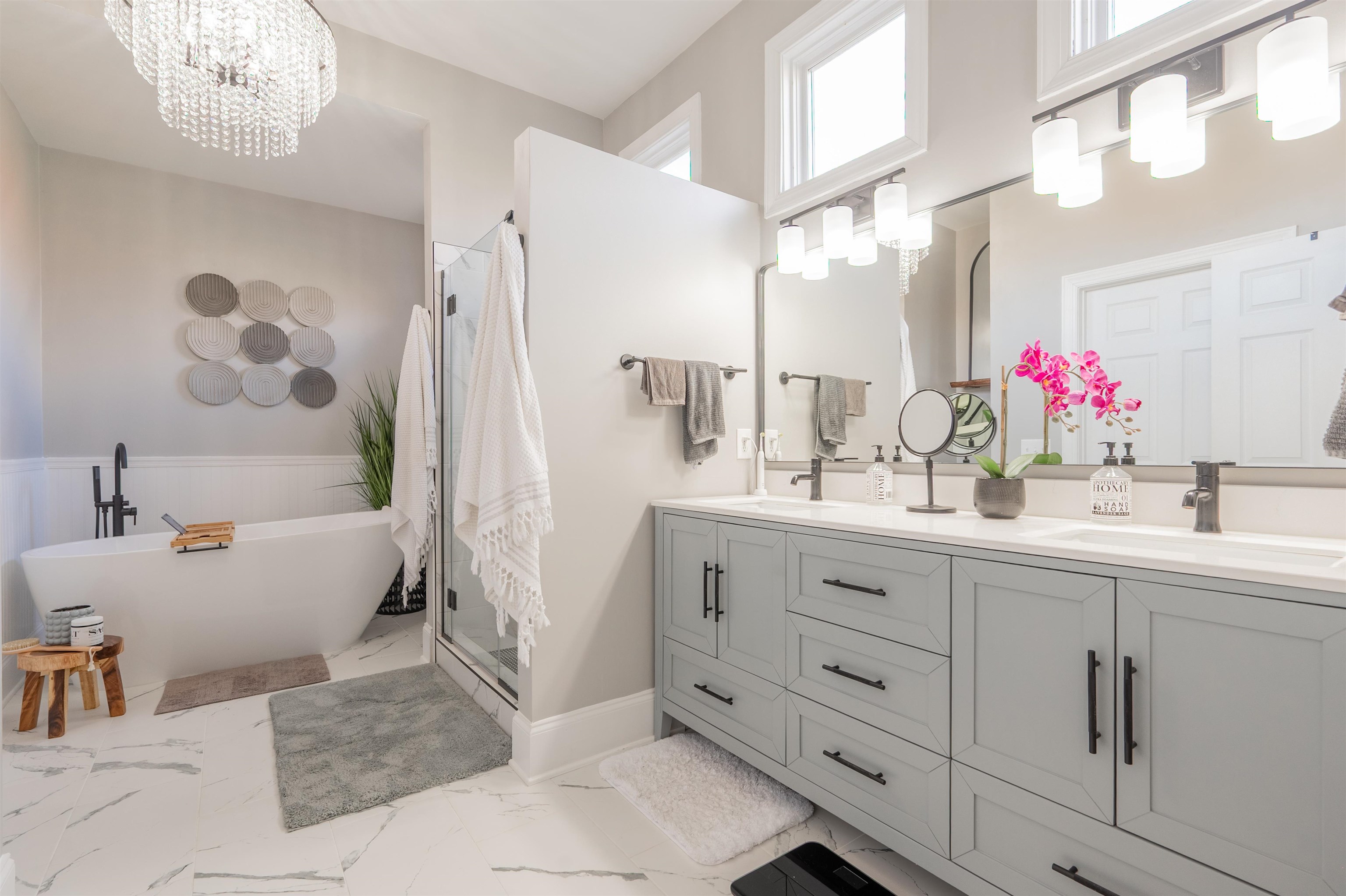 2203 Hardwick Street