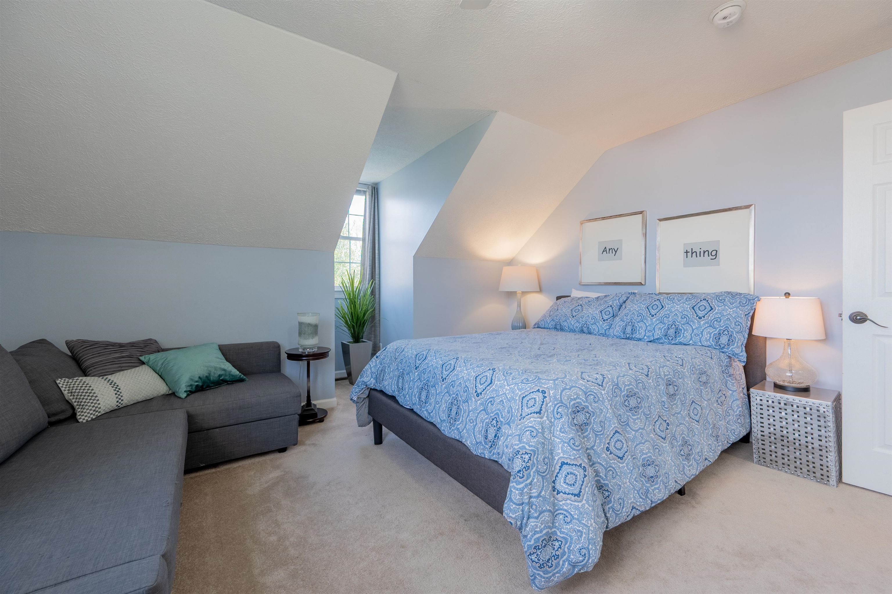 2203 Hardwick Street