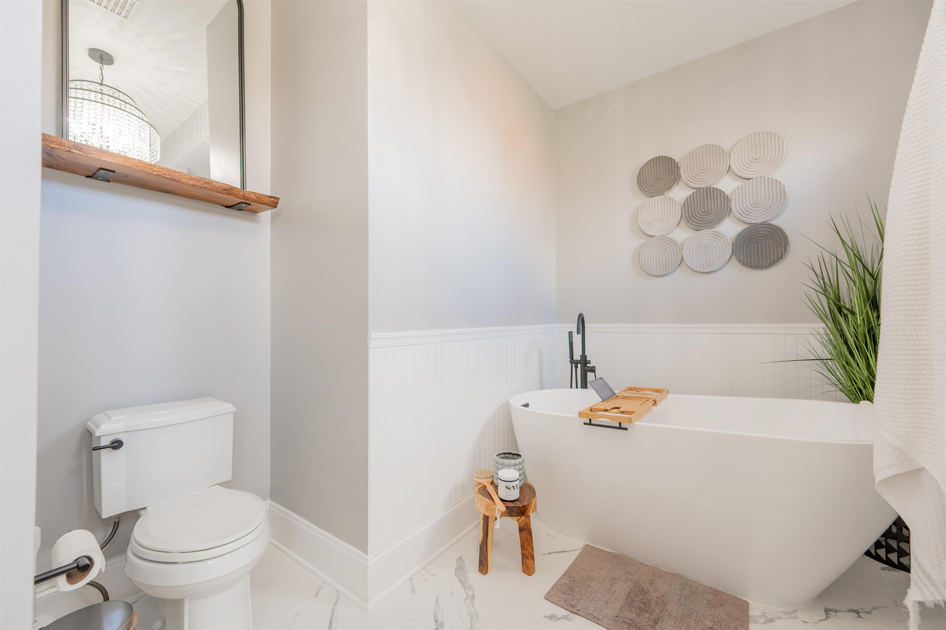 2203 Hardwick Street