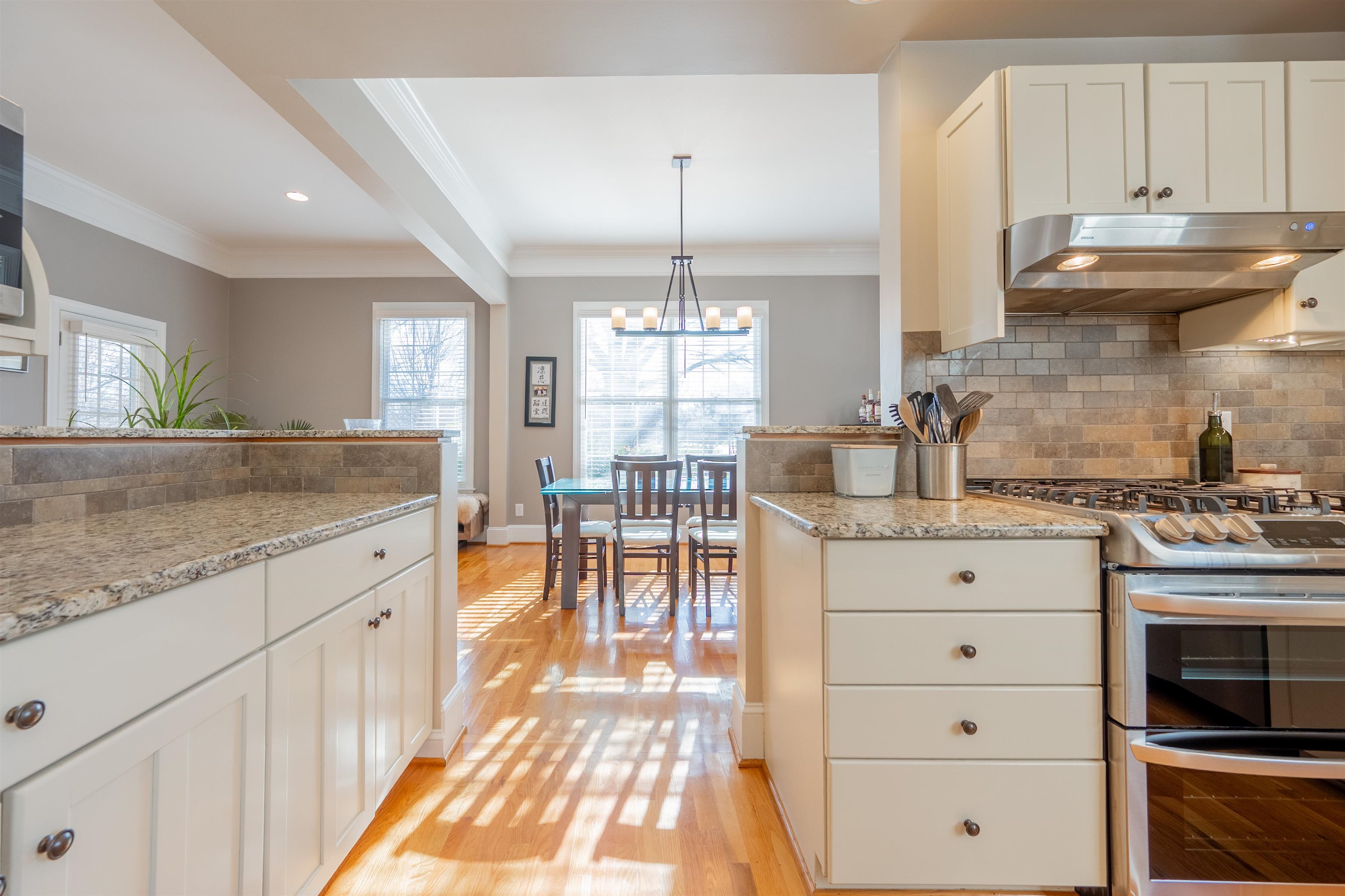 2203 Hardwick Street