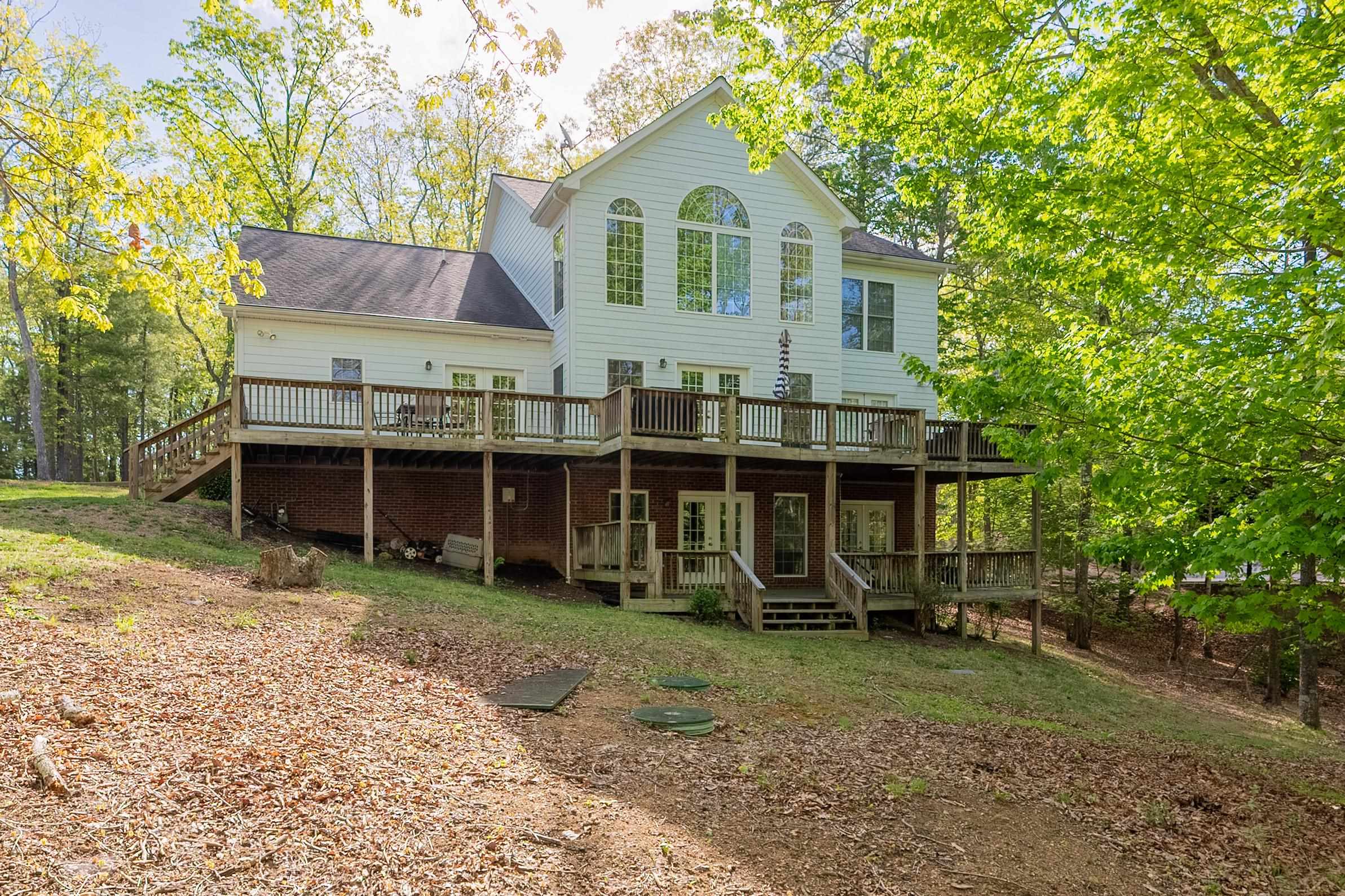 960 Coalwood Way